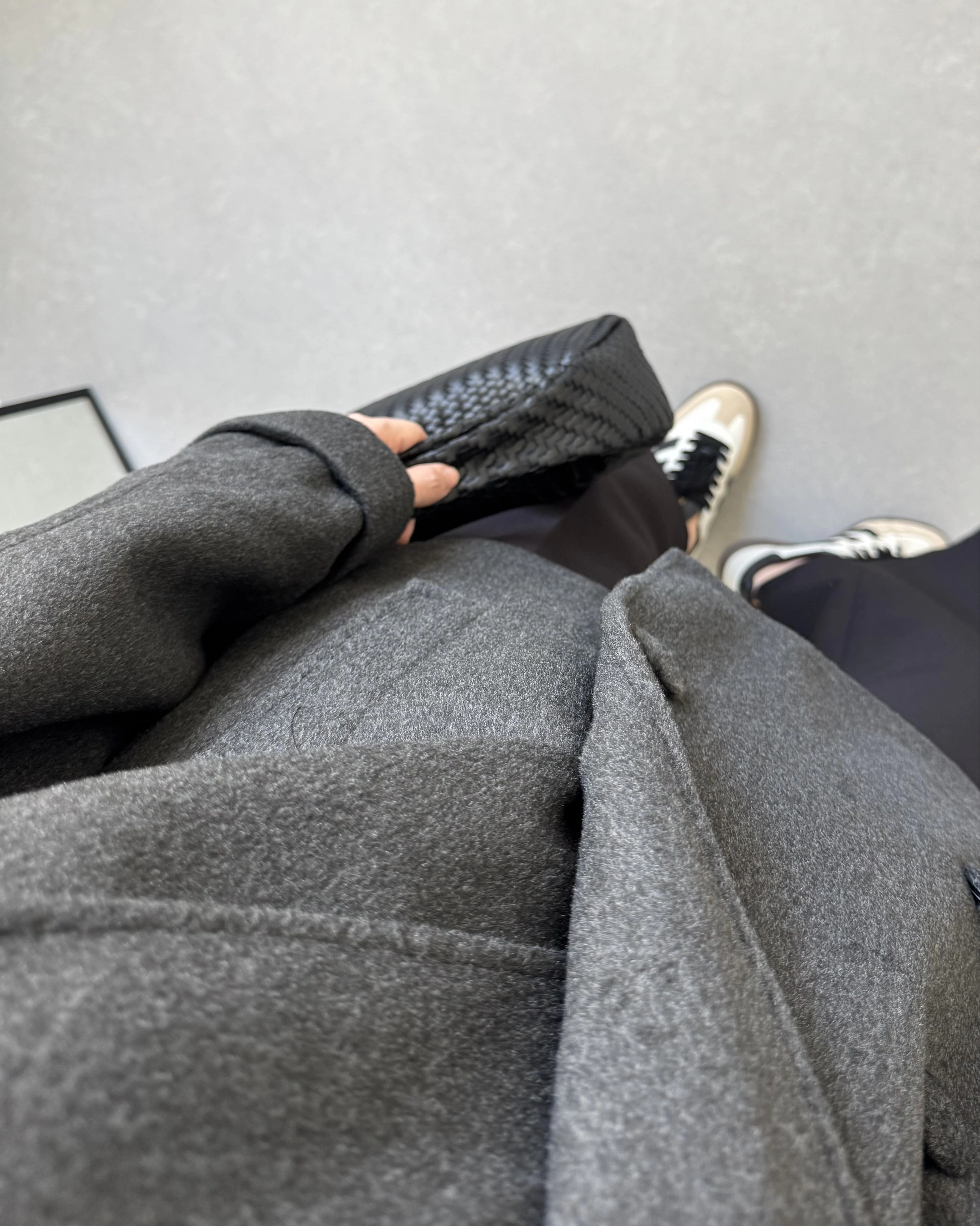 KRUVAZE YAKA KAŞE ANTRASİT