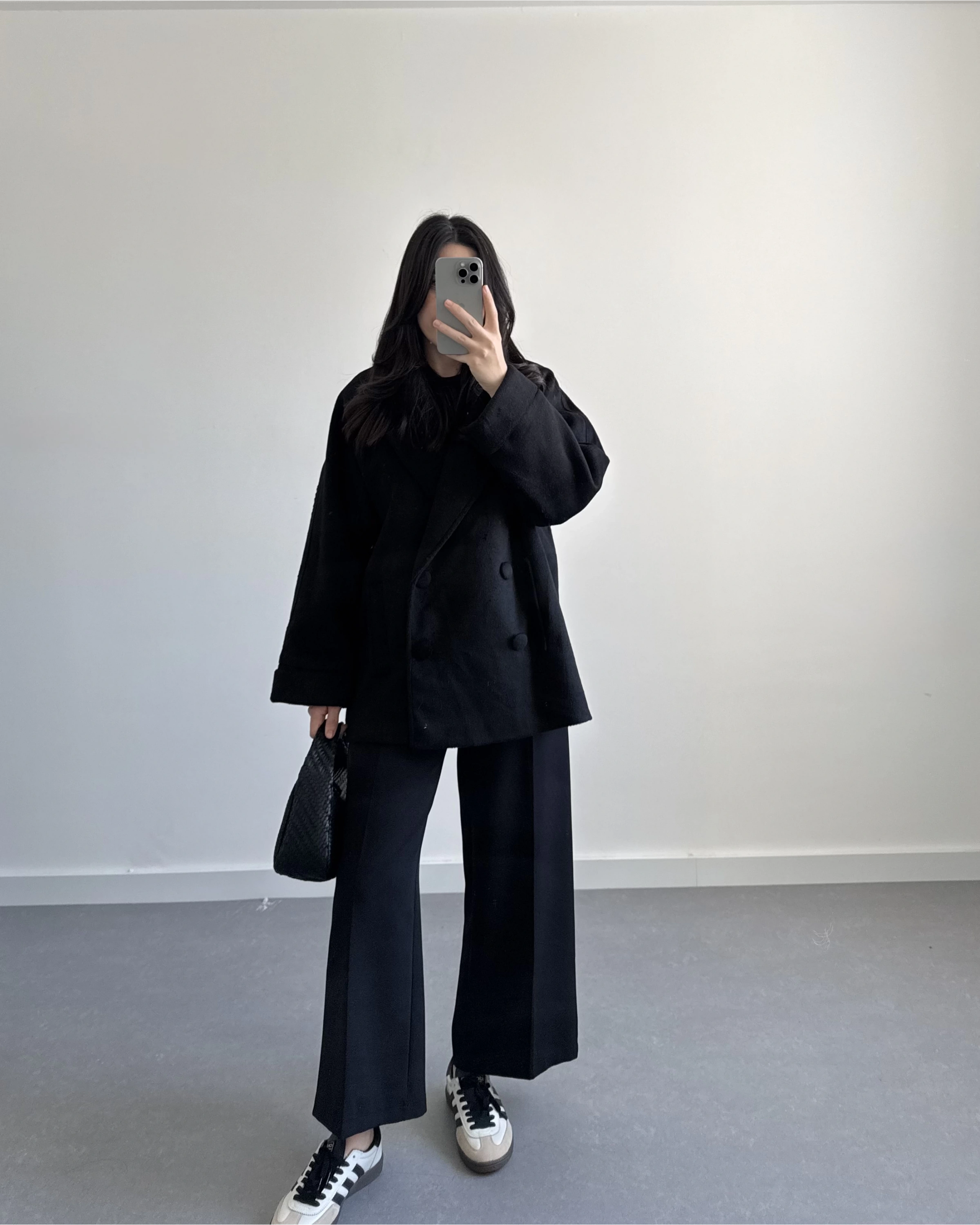 KRUVAZE YAKA KAŞE SİYAH