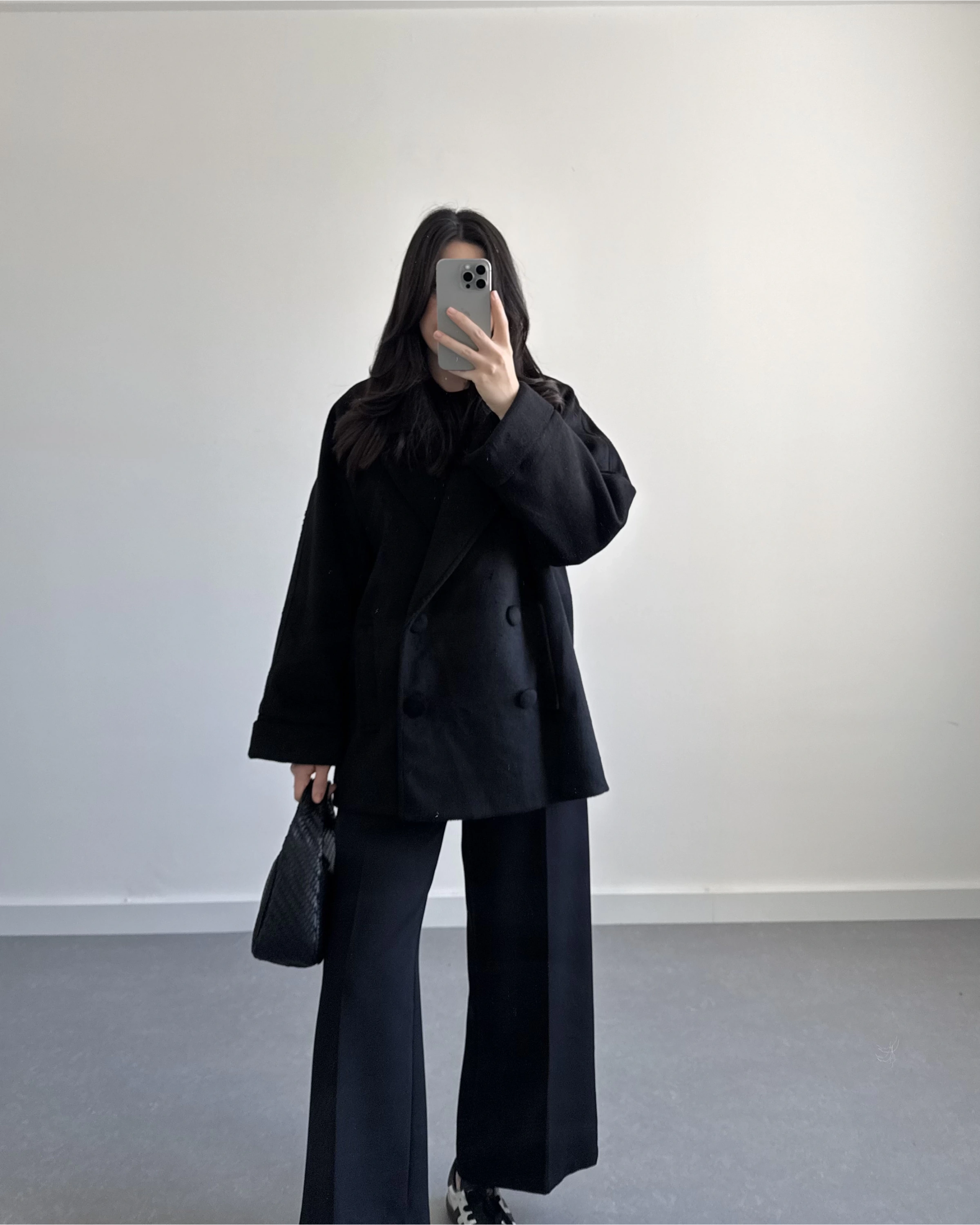 KRUVAZE YAKA KAŞE SİYAH