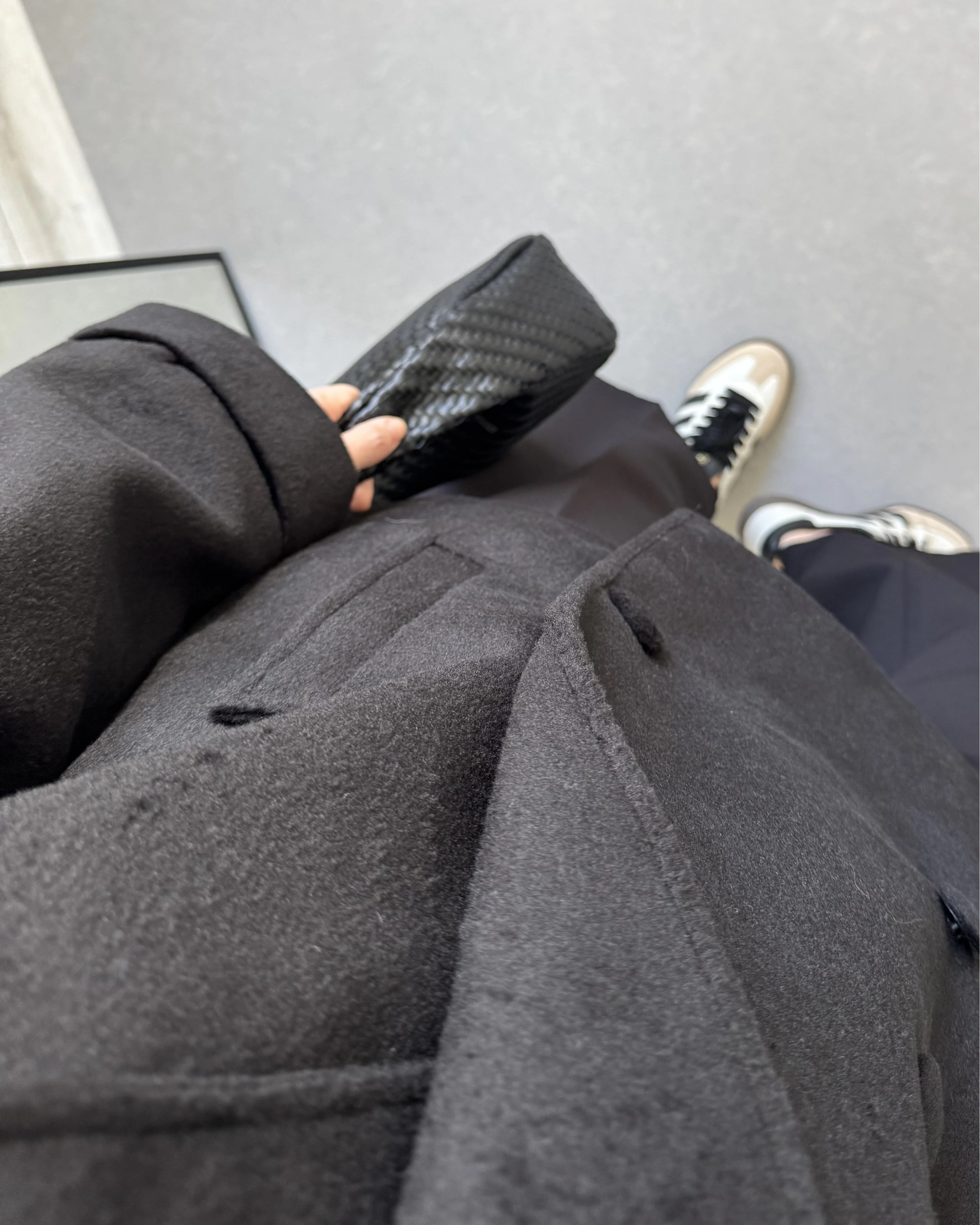 KRUVAZE YAKA KAŞE SİYAH