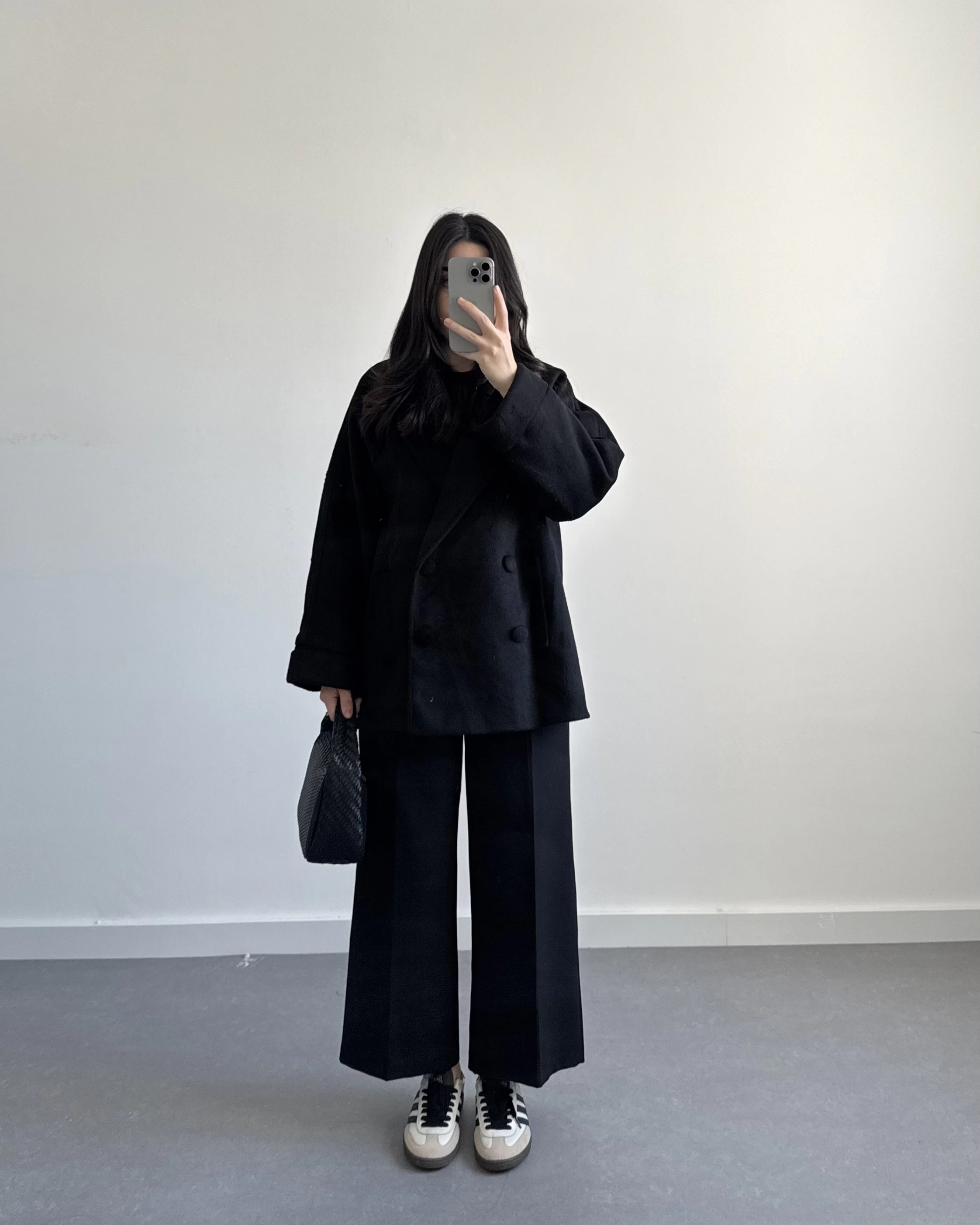 KRUVAZE YAKA KAŞE SİYAH