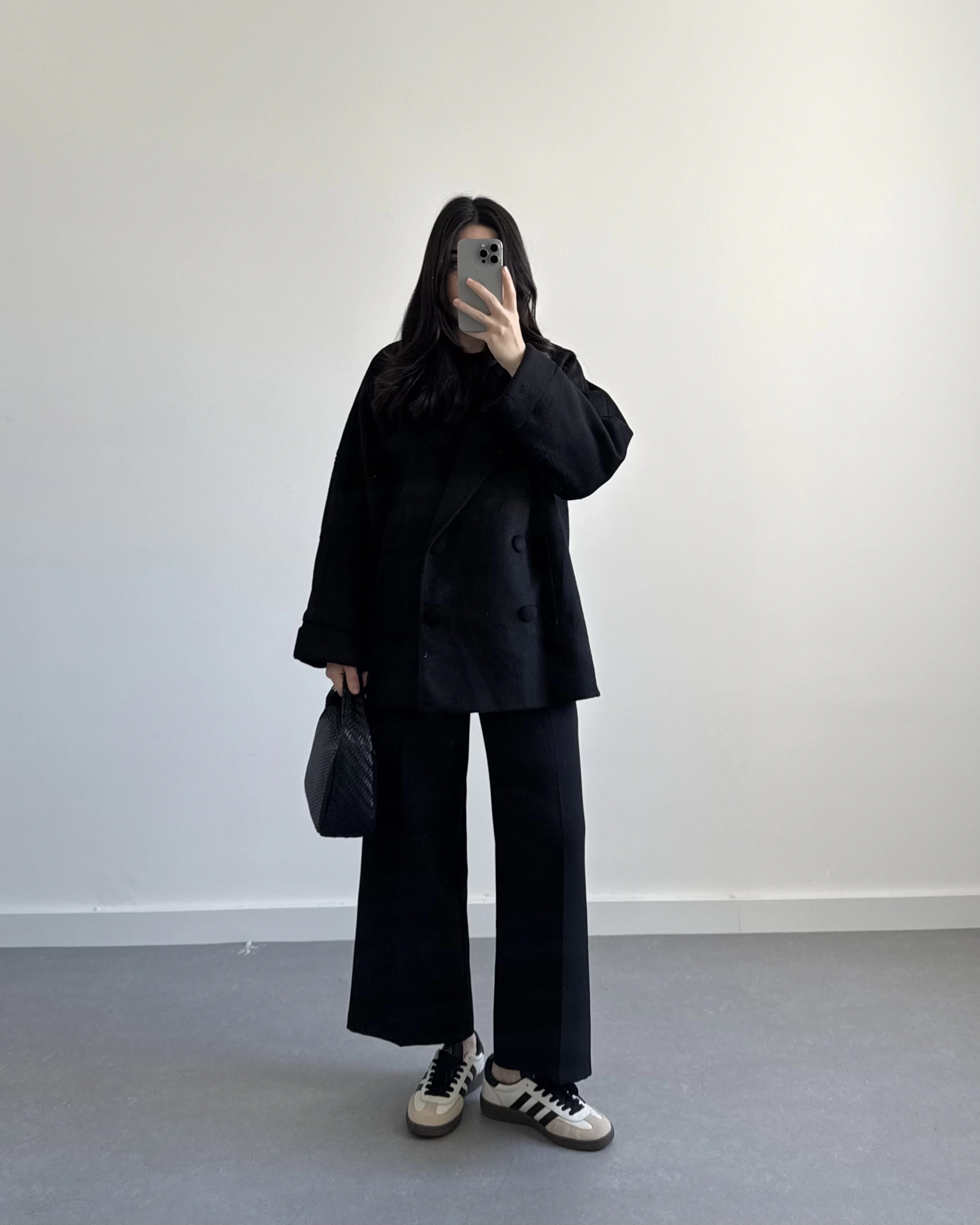 KRUVAZE YAKA KAŞE SİYAH