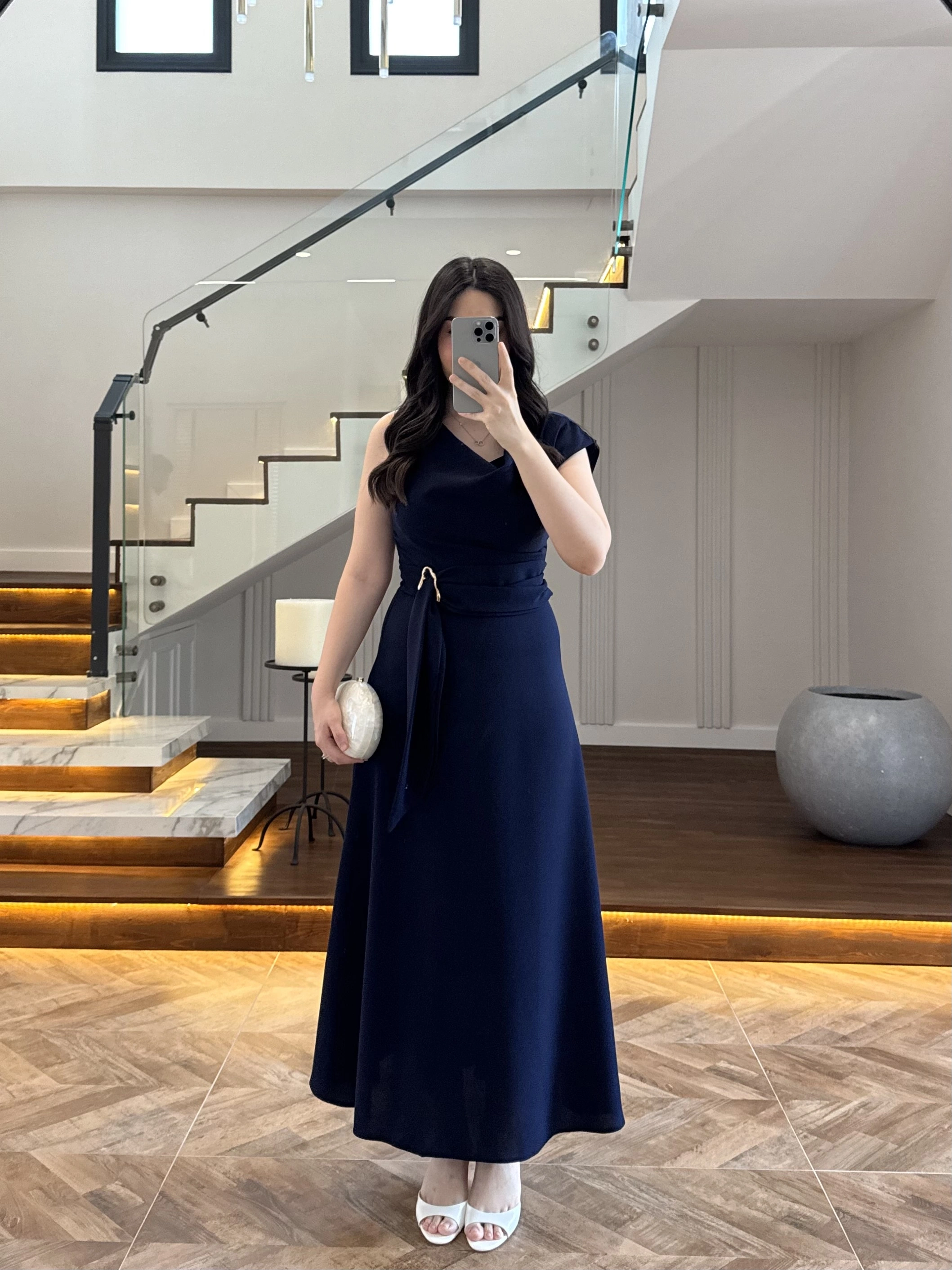 LACİVERT OMUZ DETAY TOKALI ELBİSE-3978