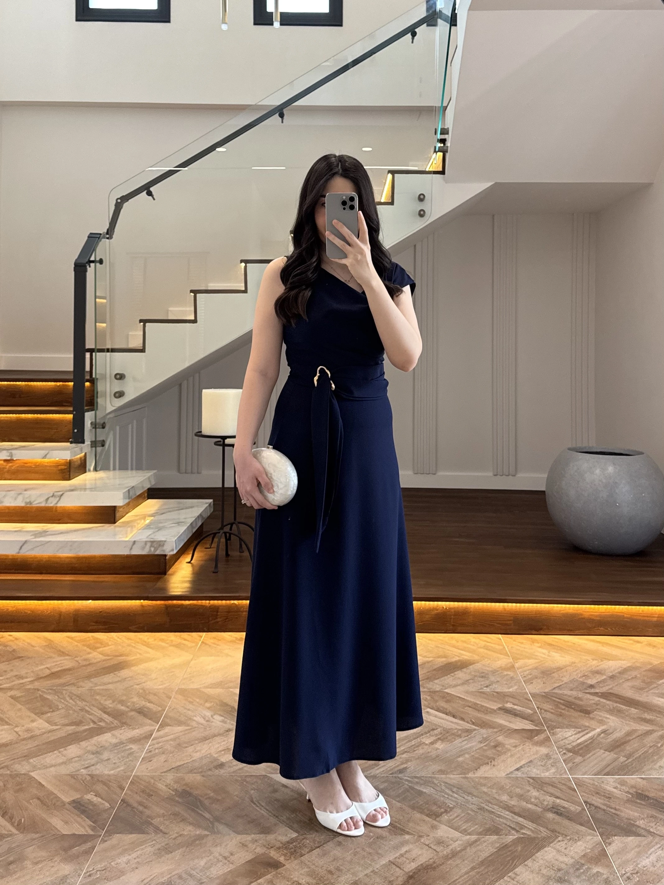 LACİVERT OMUZ DETAY TOKALI ELBİSE-3978