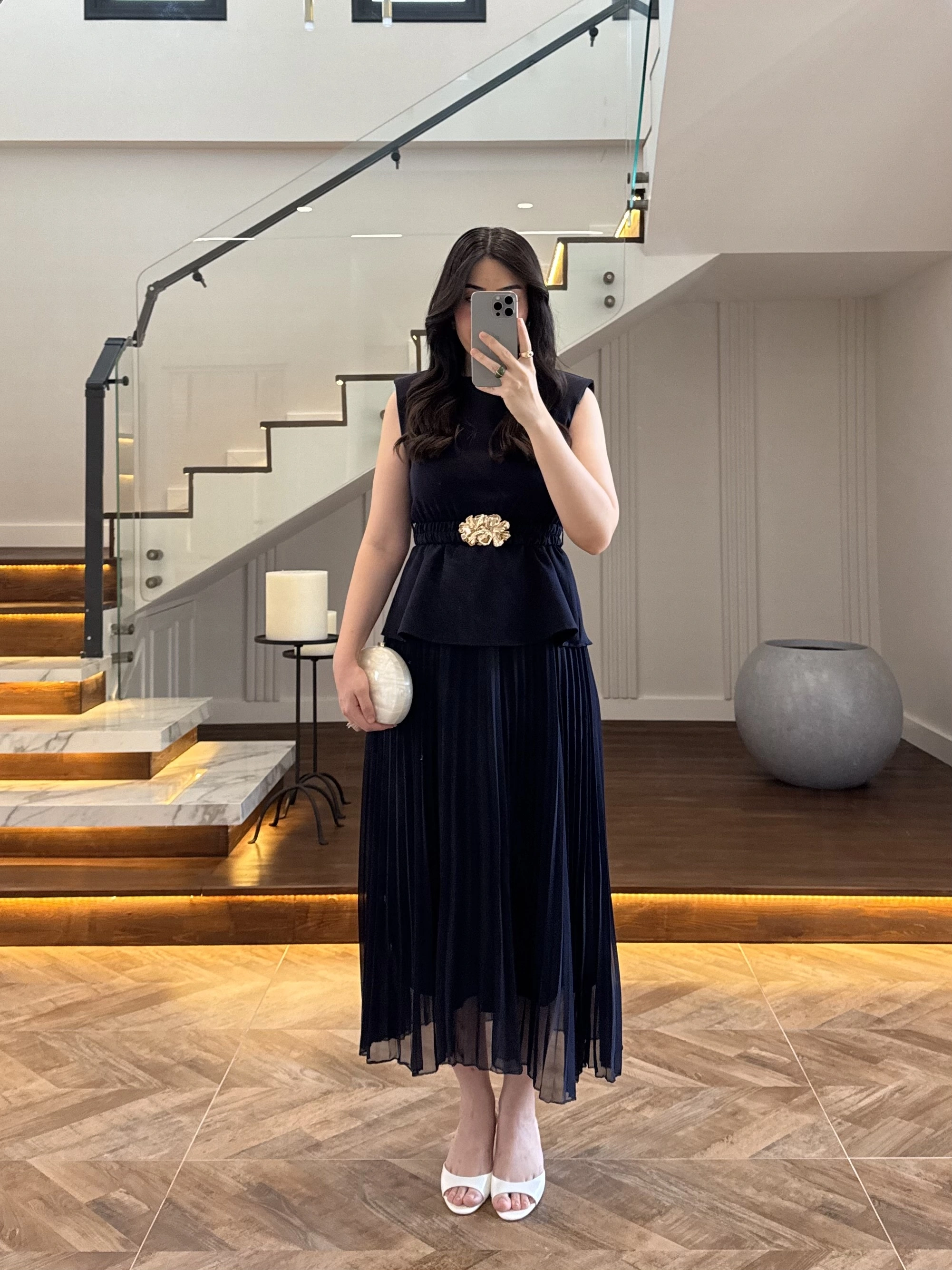 LACİVERT OMUZ VATKALI PİLİSELİ ELBİSE -4005