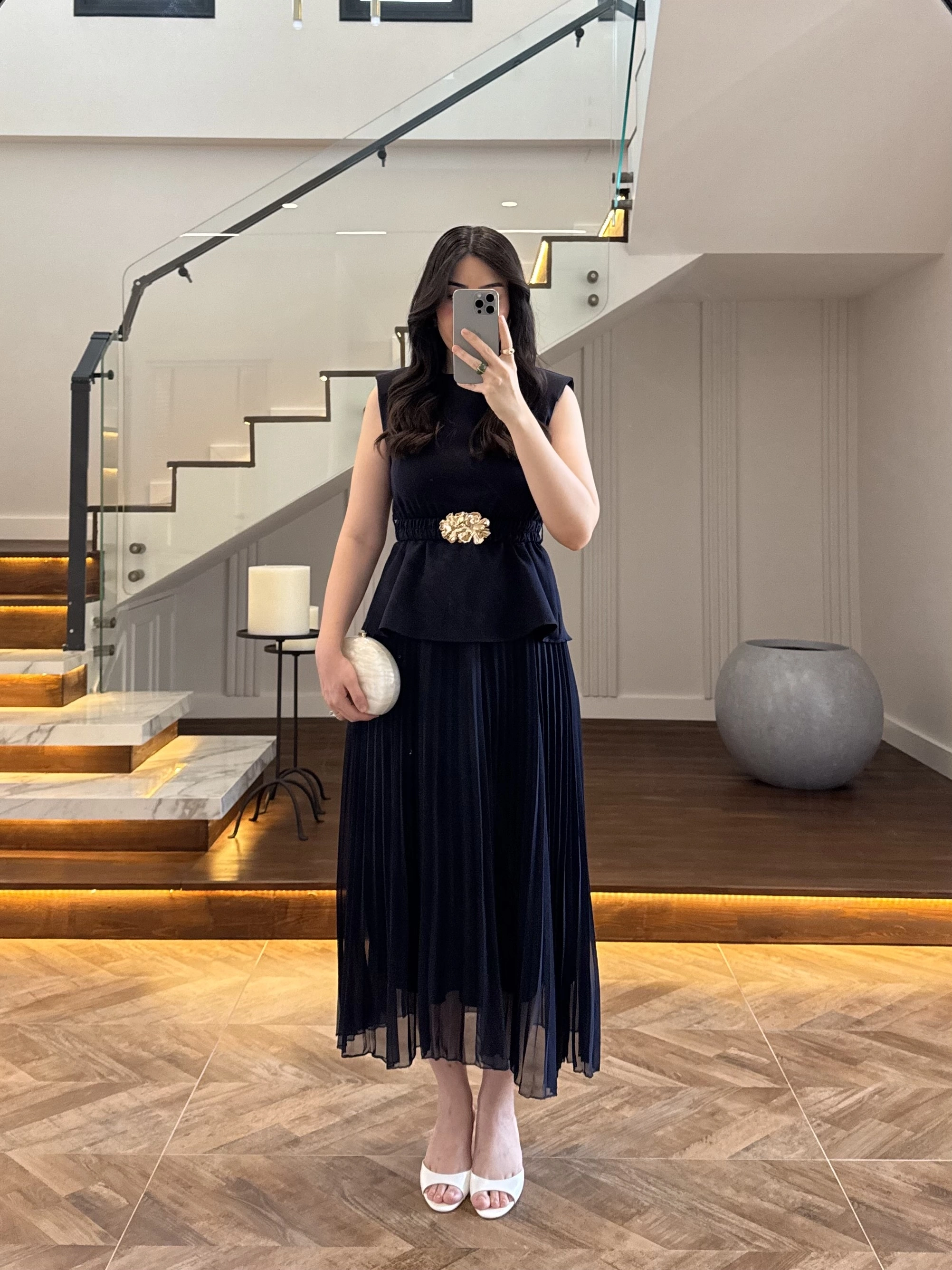 LACİVERT OMUZ VATKALI PİLİSELİ ELBİSE -4005