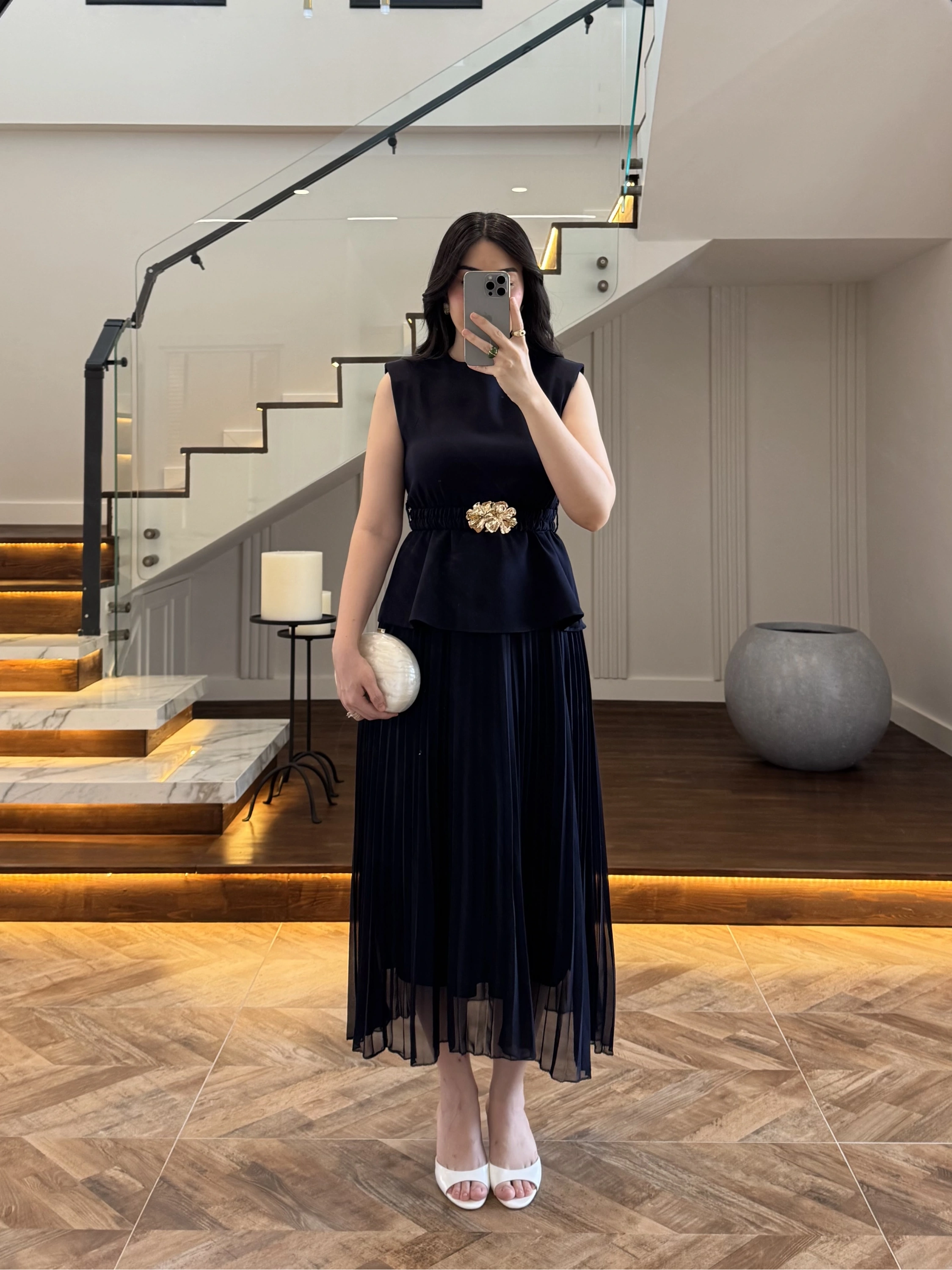 LACİVERT OMUZ VATKALI PİLİSELİ ELBİSE -4005
