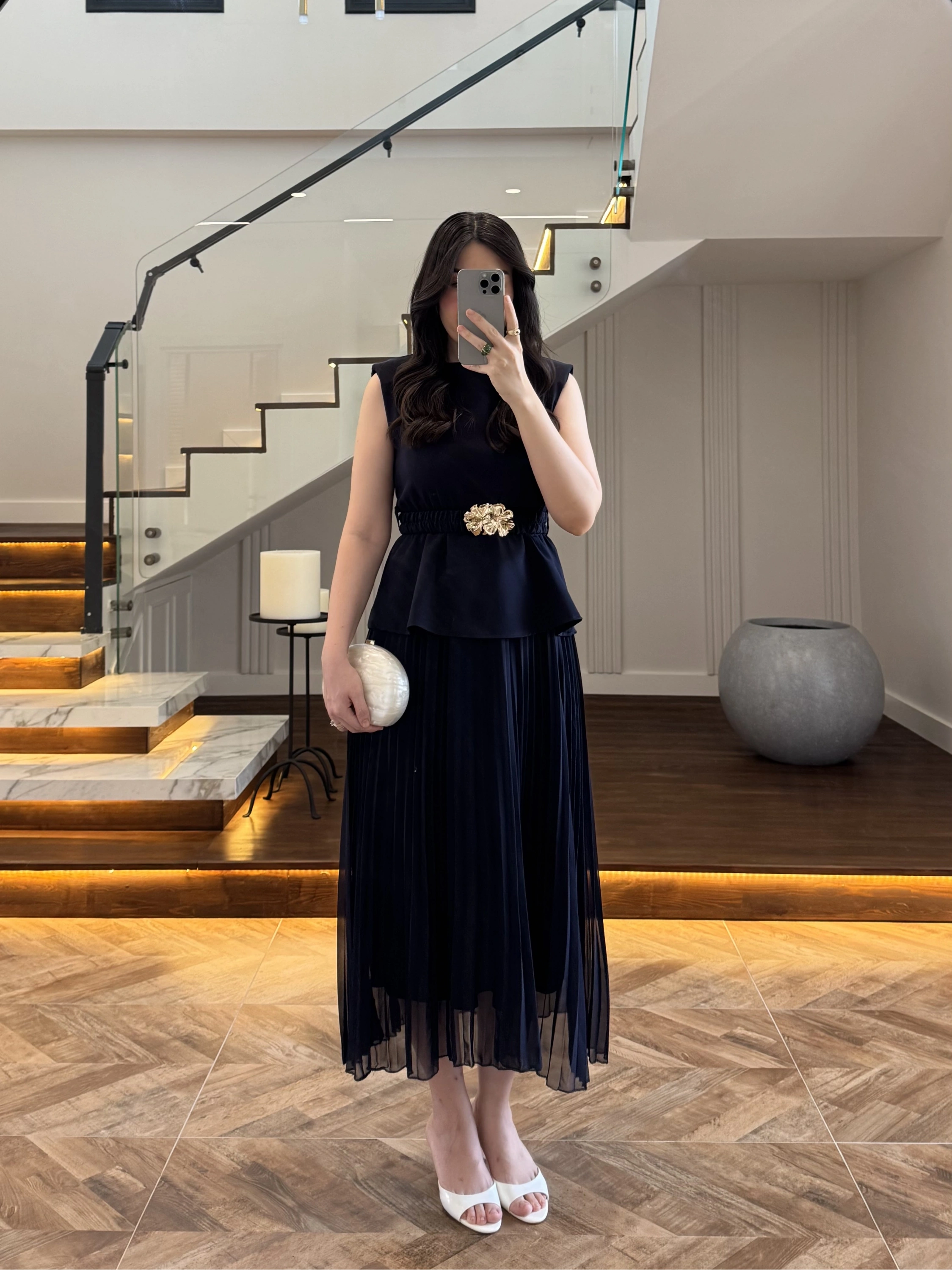 LACİVERT OMUZ VATKALI PİLİSELİ ELBİSE -4005