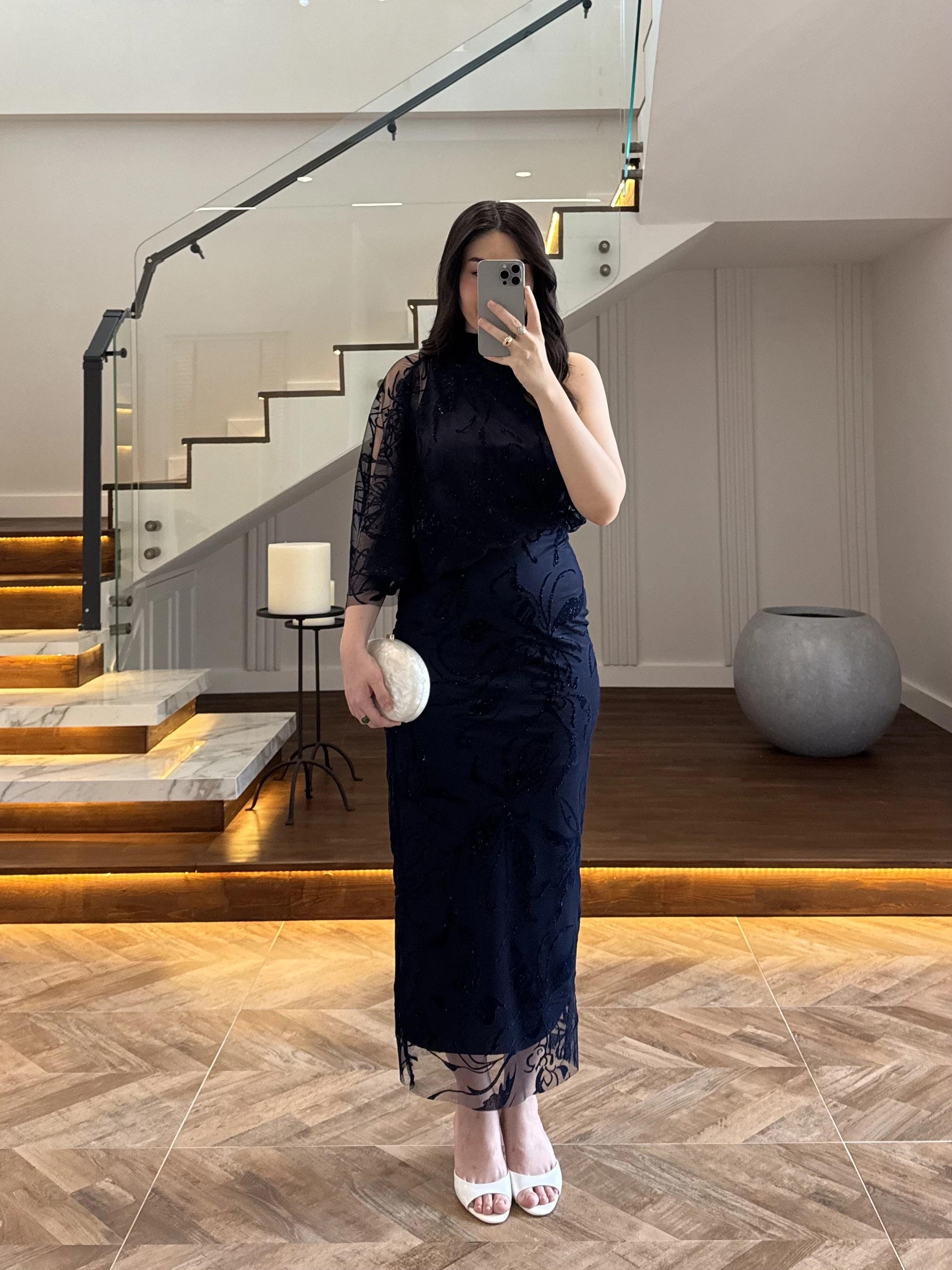 LACİVERT TEK OMUZ DESENLİ SİMLİ ELBİSE -4033