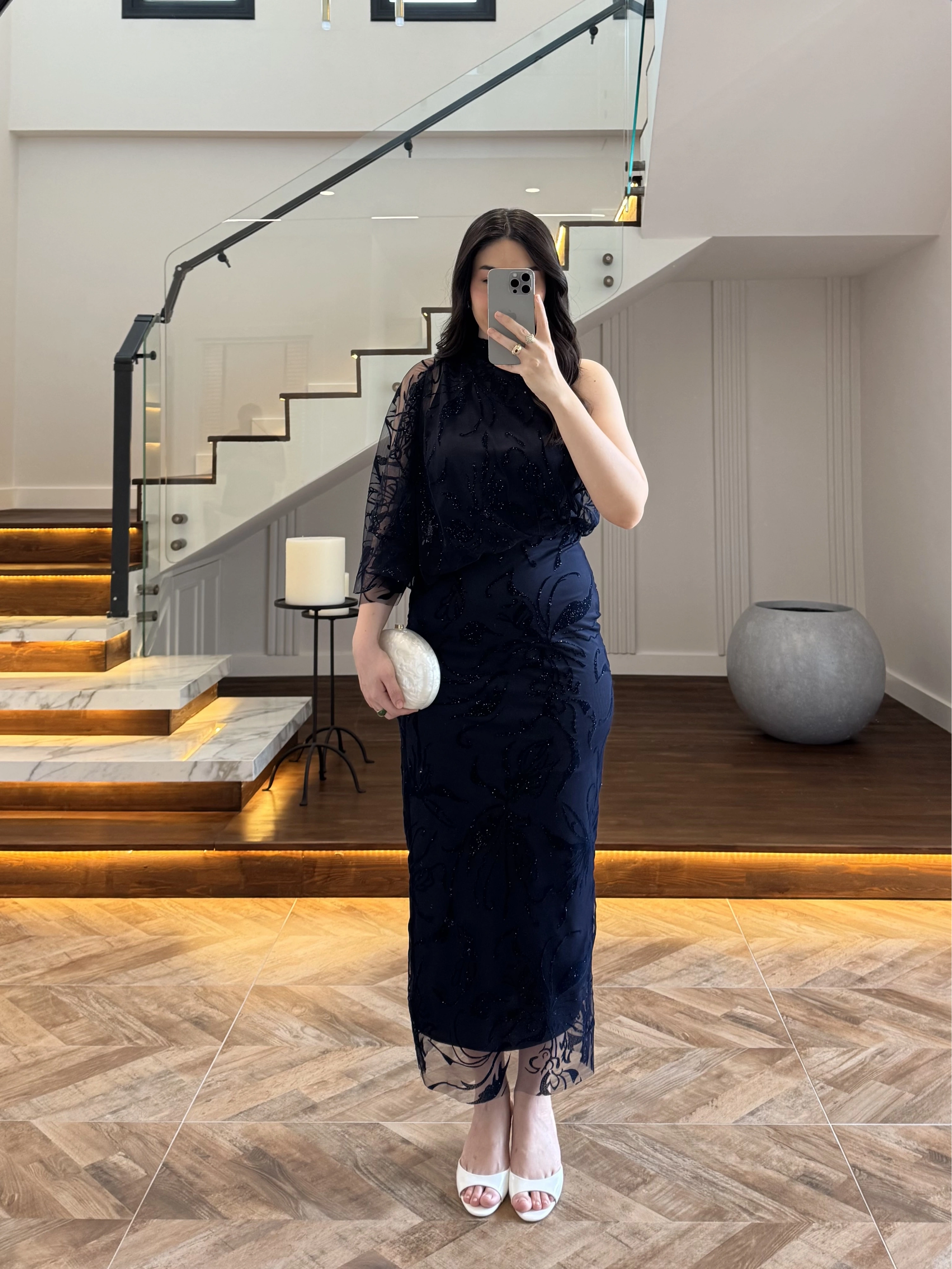 LACİVERT TEK OMUZ DESENLİ SİMLİ ELBİSE -4033