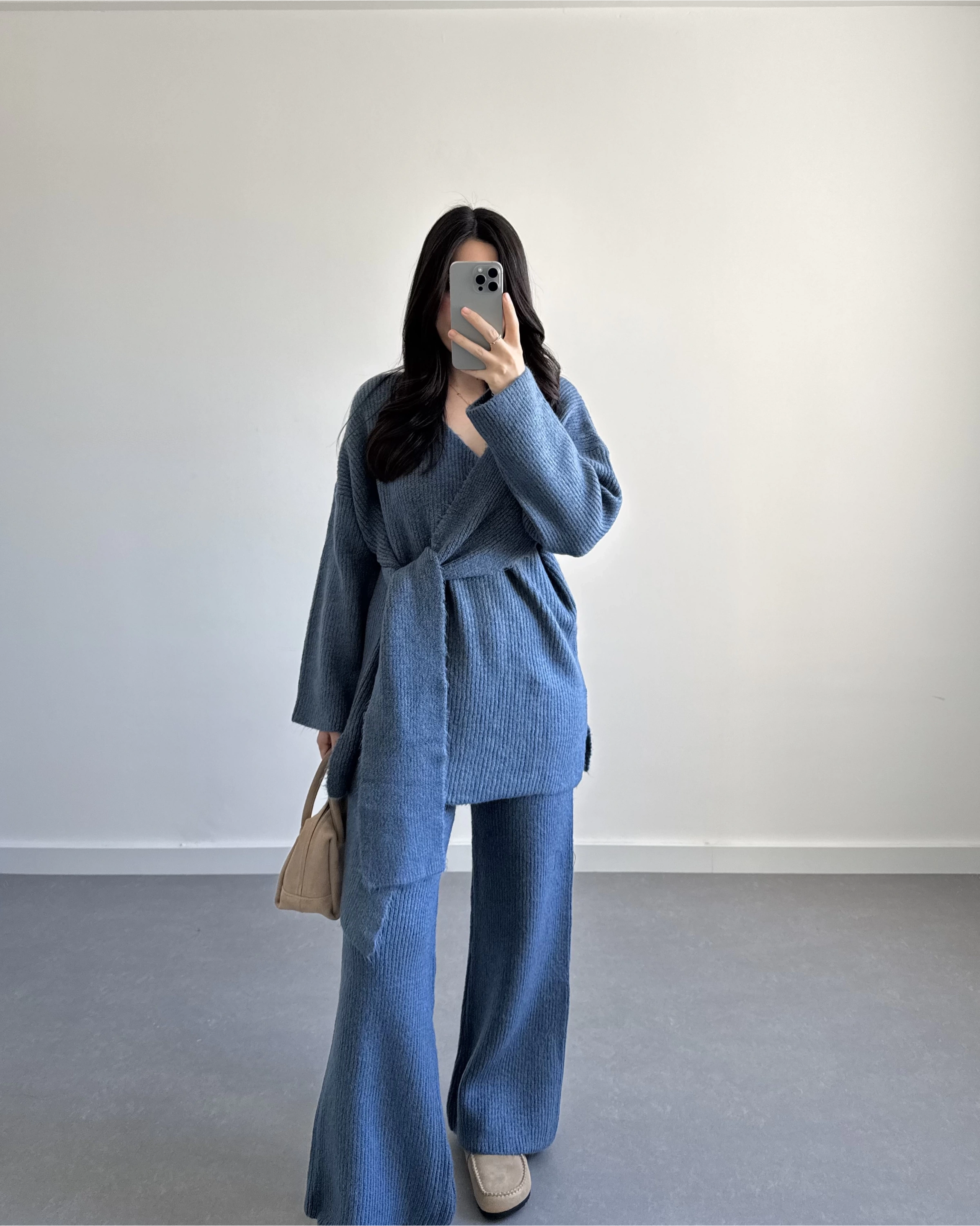 MAVİ BAĞLAMALI TRİKO TAKIM