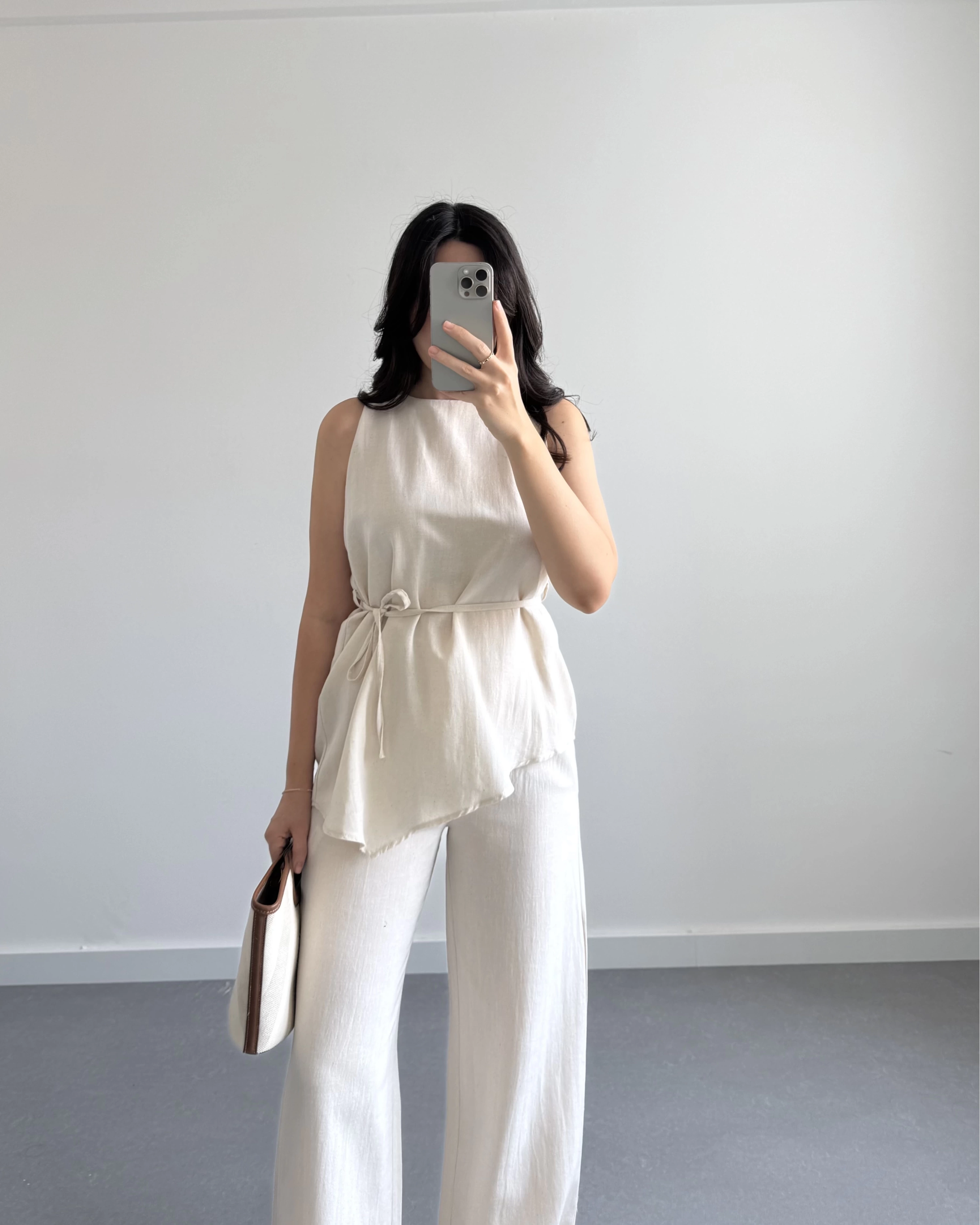 NATURAL ASİMETRİK KUŞAKLI BLUZ PANTOLON TAKIM