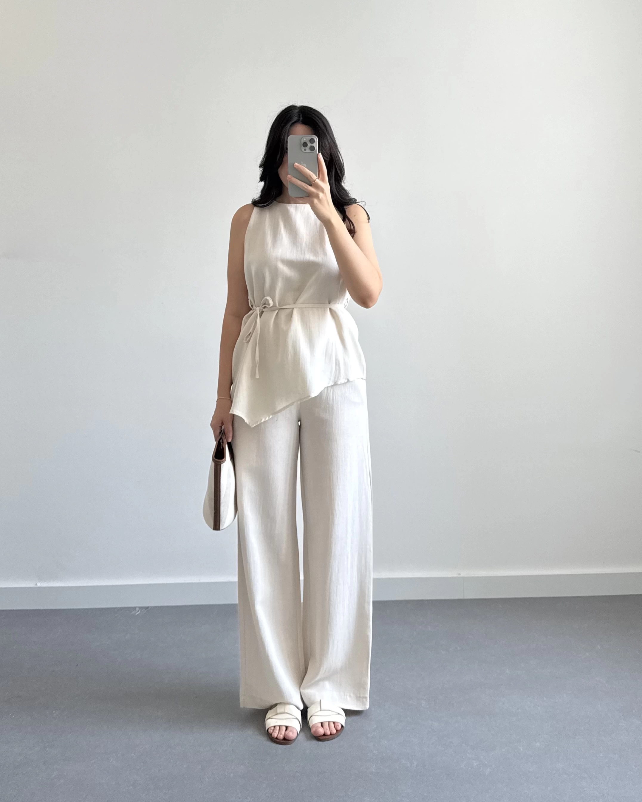 NATURAL ASİMETRİK KUŞAKLI BLUZ PANTOLON TAKIM