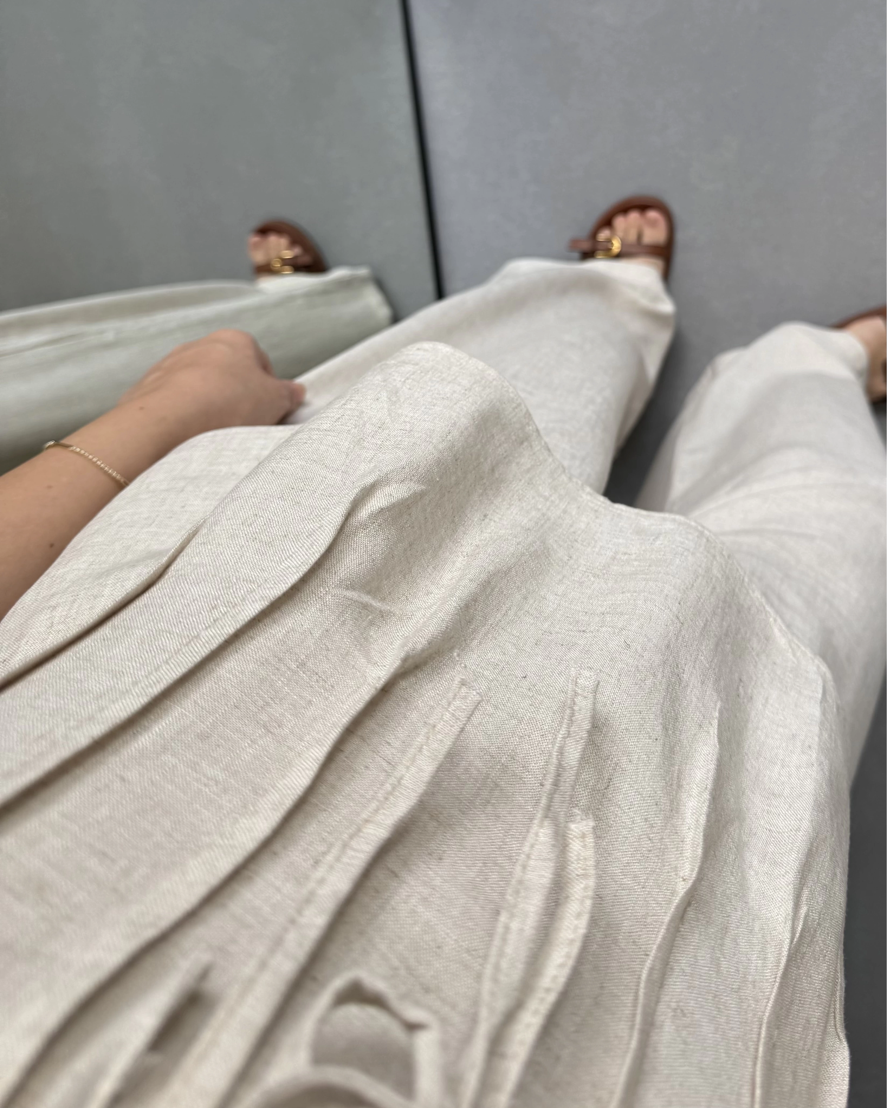 NATURAL BAĞCIK DETAYLI BLUZ TAKIM