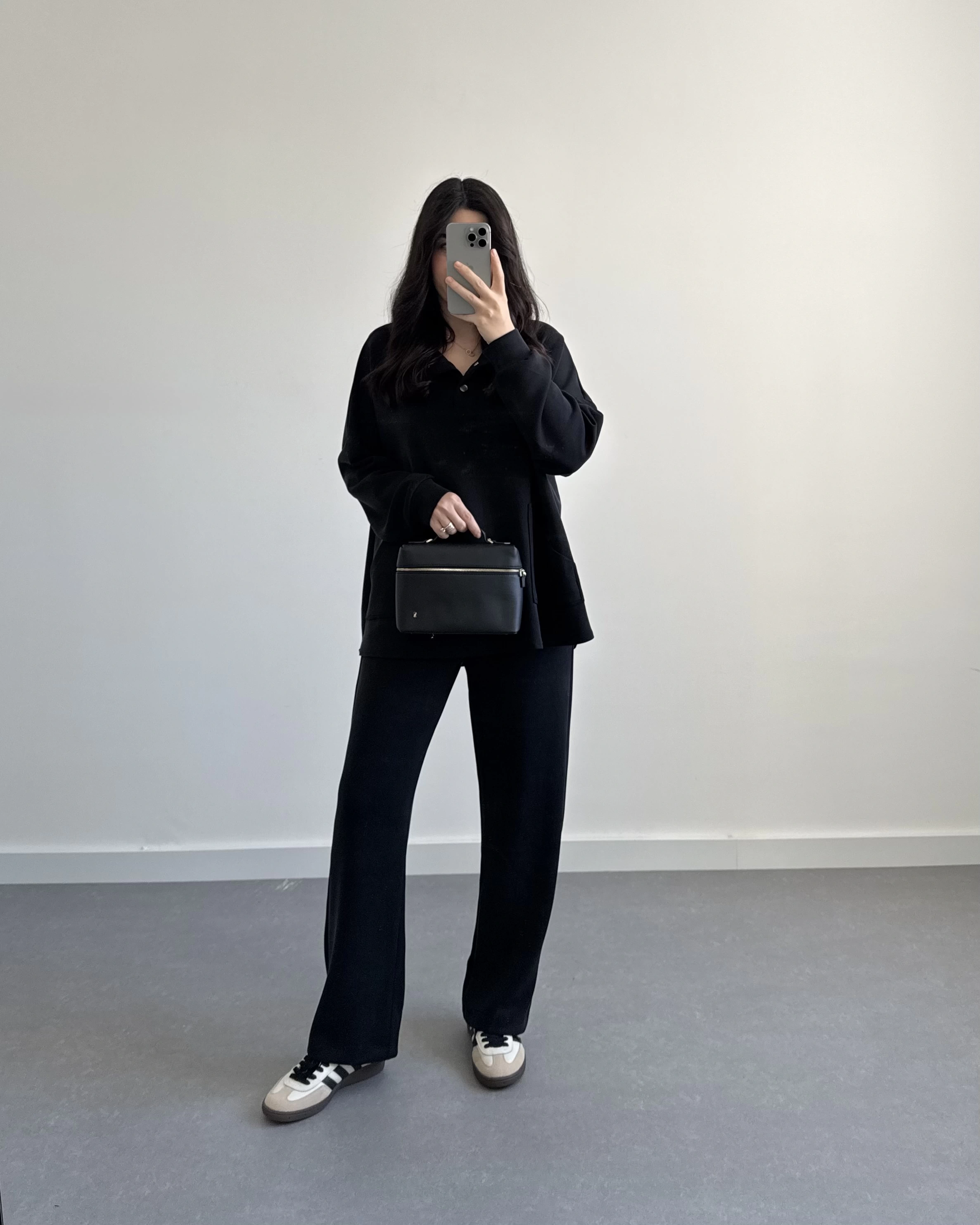 ÖNÜ DÜĞMELİ MODAL TAKIM SİYAH