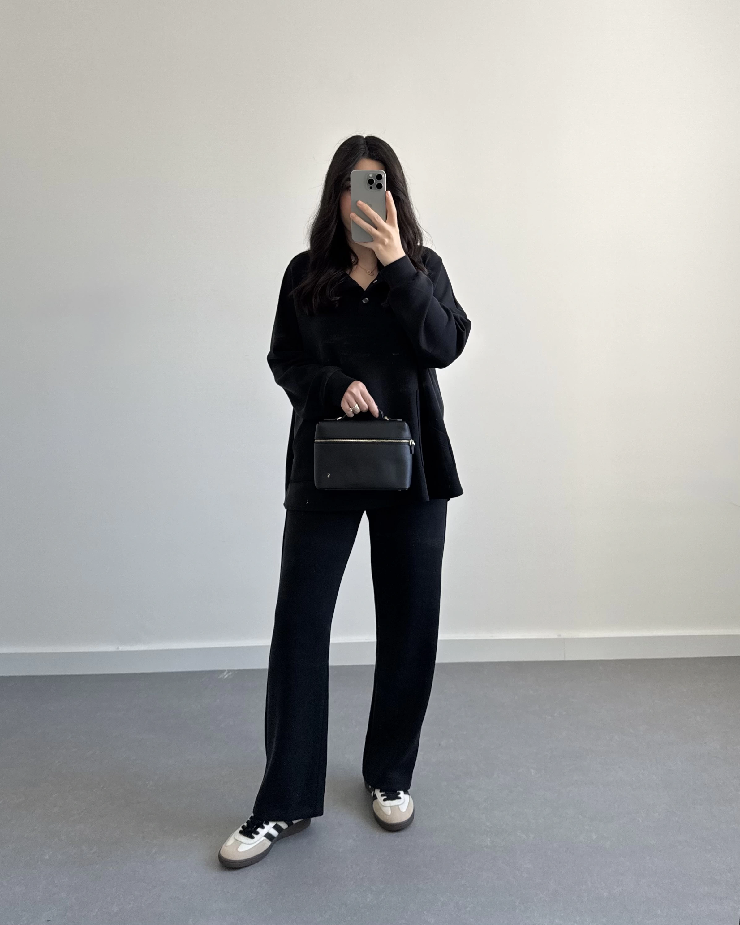 ÖNÜ DÜĞMELİ MODAL TAKIM SİYAH