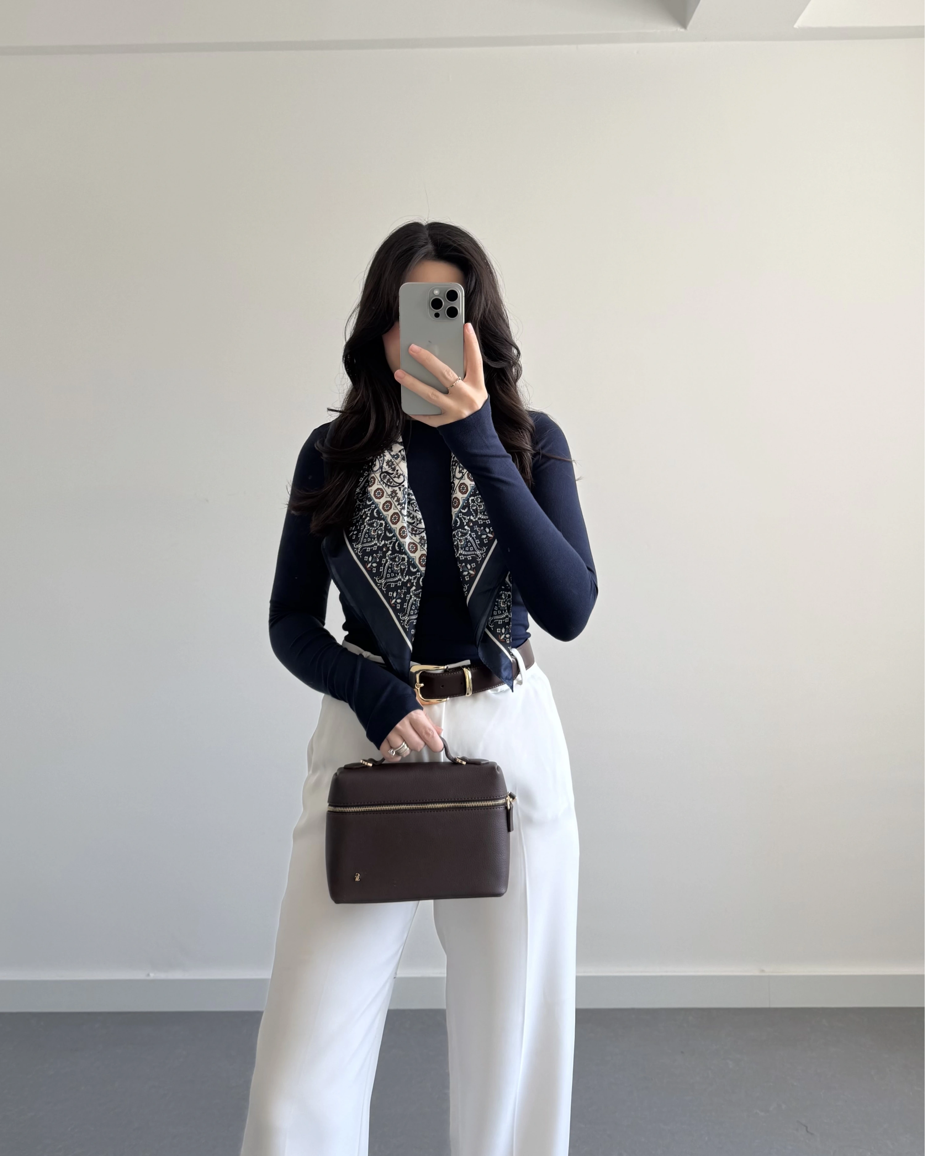 OYSH PARMAK GEÇİRMELİ BODY LACİVERT