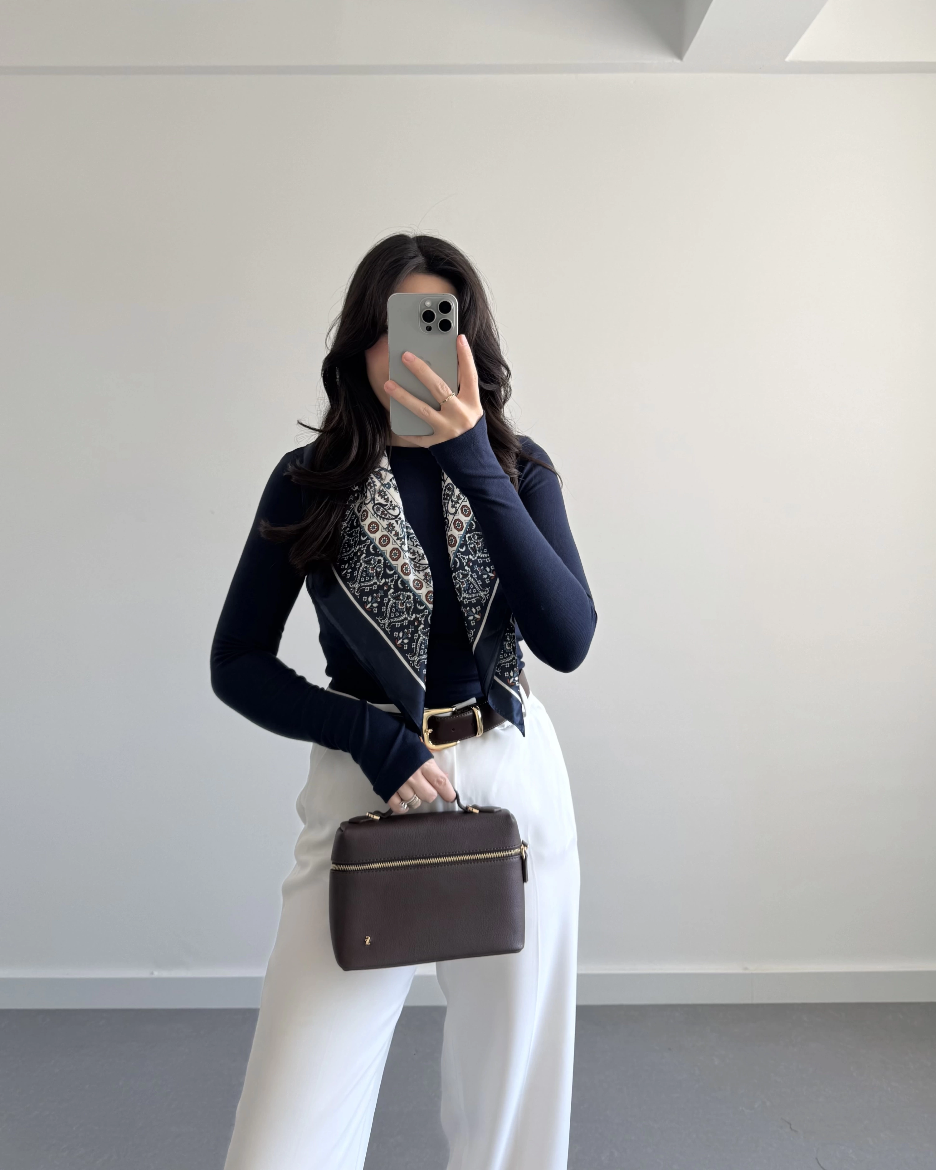 OYSH PARMAK GEÇİRMELİ BODY LACİVERT