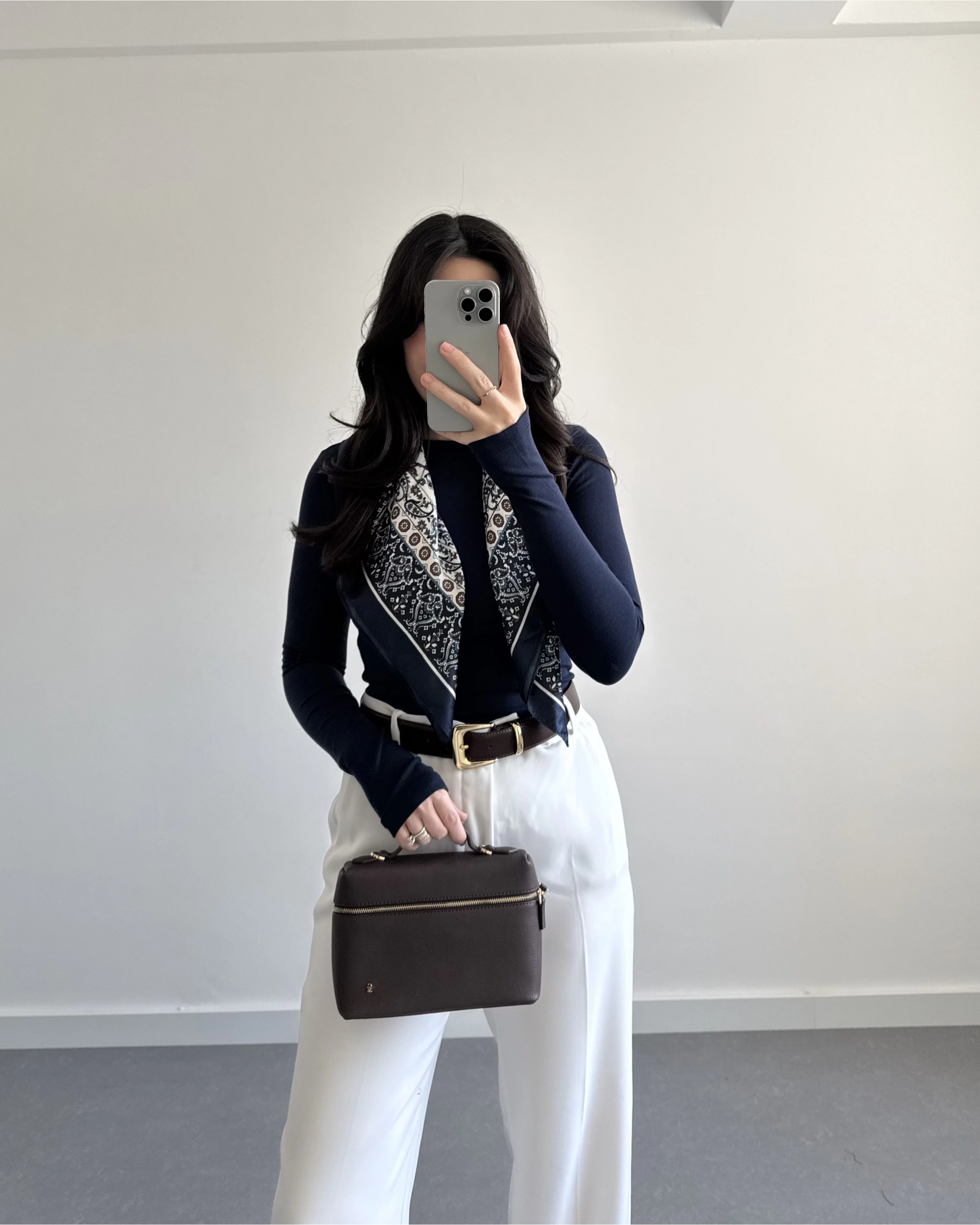 OYSH PARMAK GEÇİRMELİ BODY LACİVERT