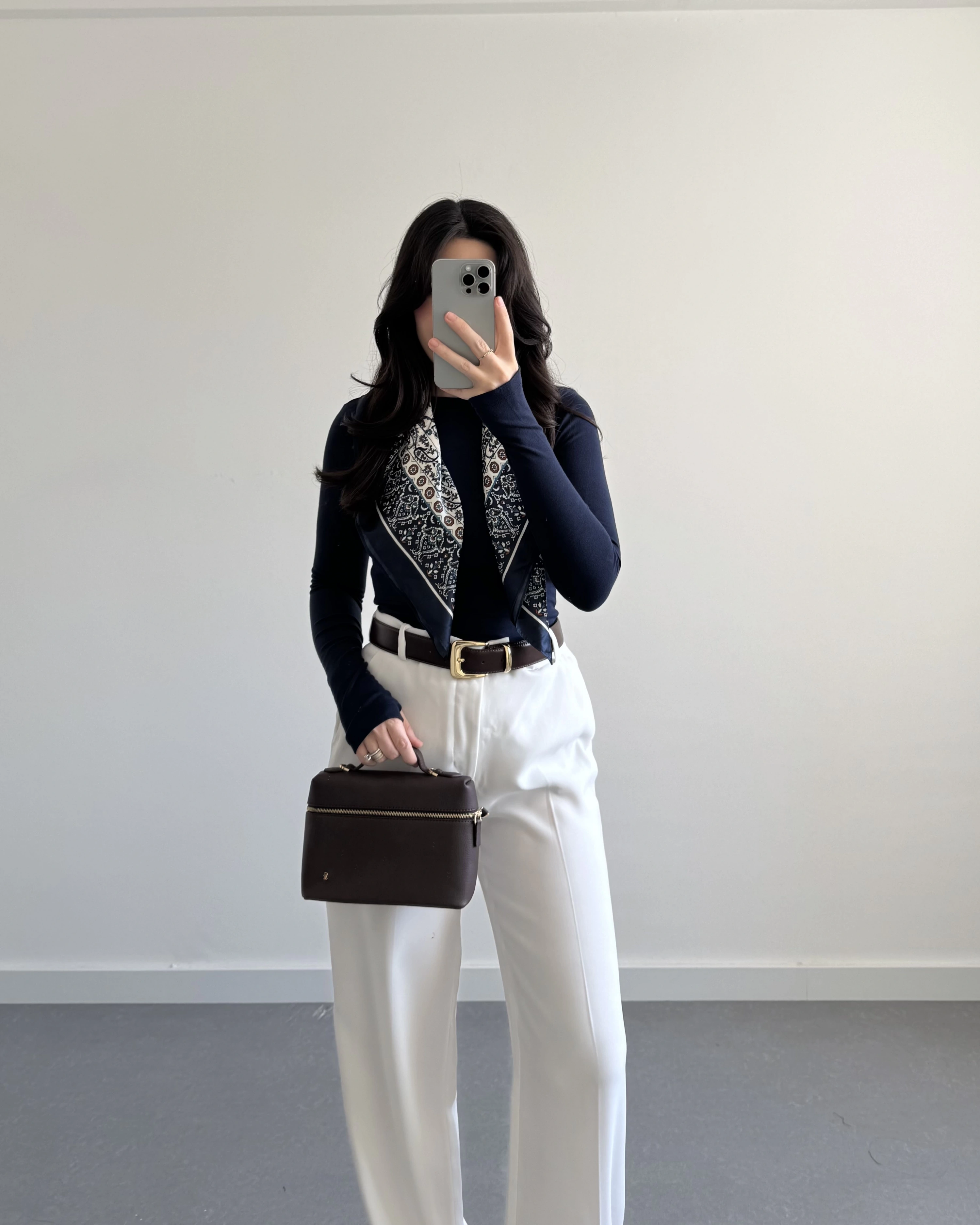 OYSH PARMAK GEÇİRMELİ BODY LACİVERT