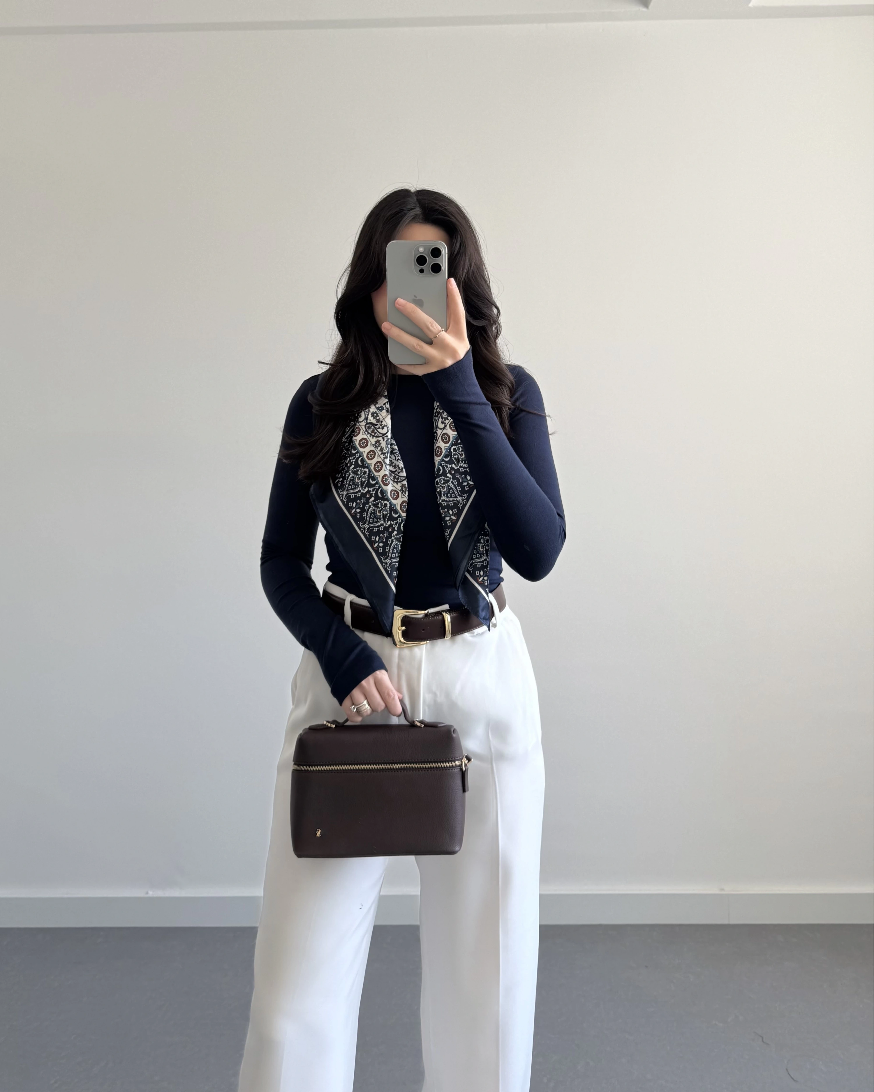 OYSH PARMAK GEÇİRMELİ BODY LACİVERT