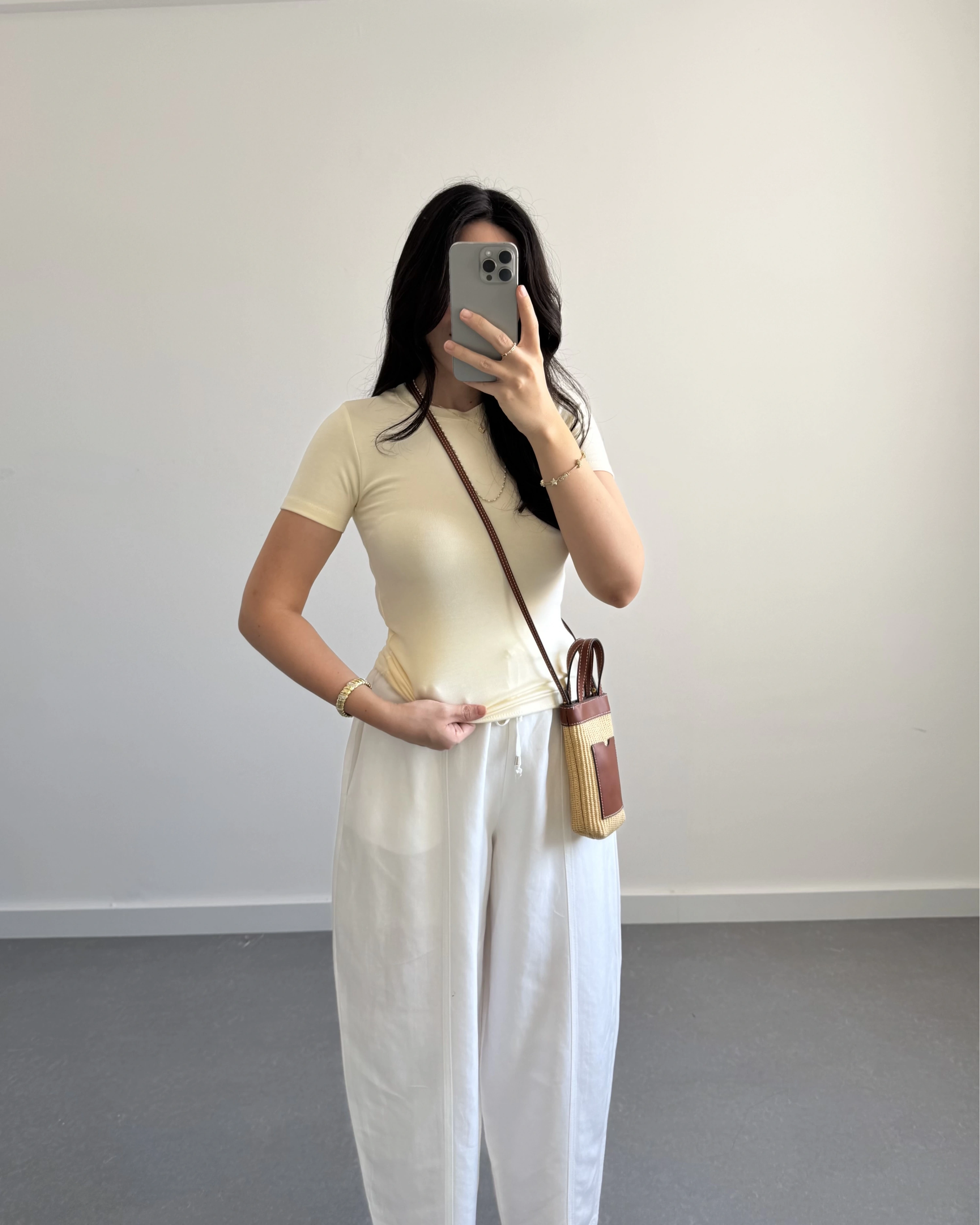 OYSH SARI KISA KOL BODY