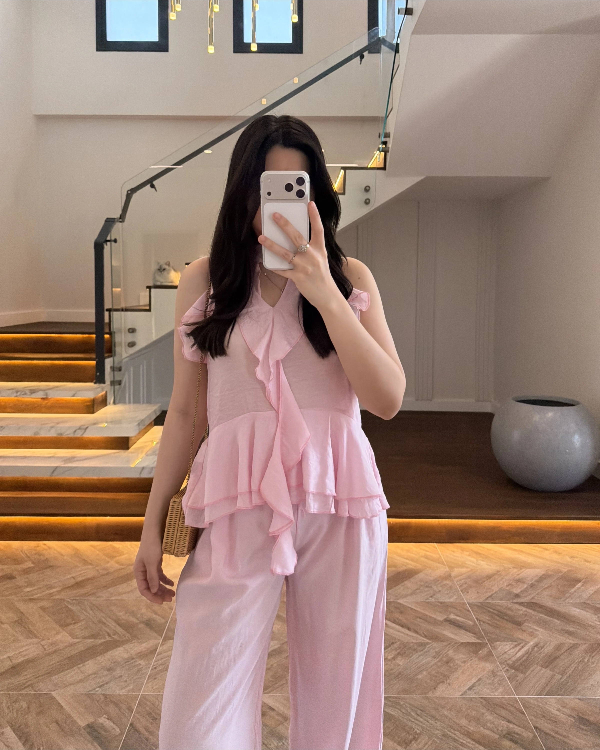 PEMBE HALTER YAKA VOLANLI BLUZ-5390