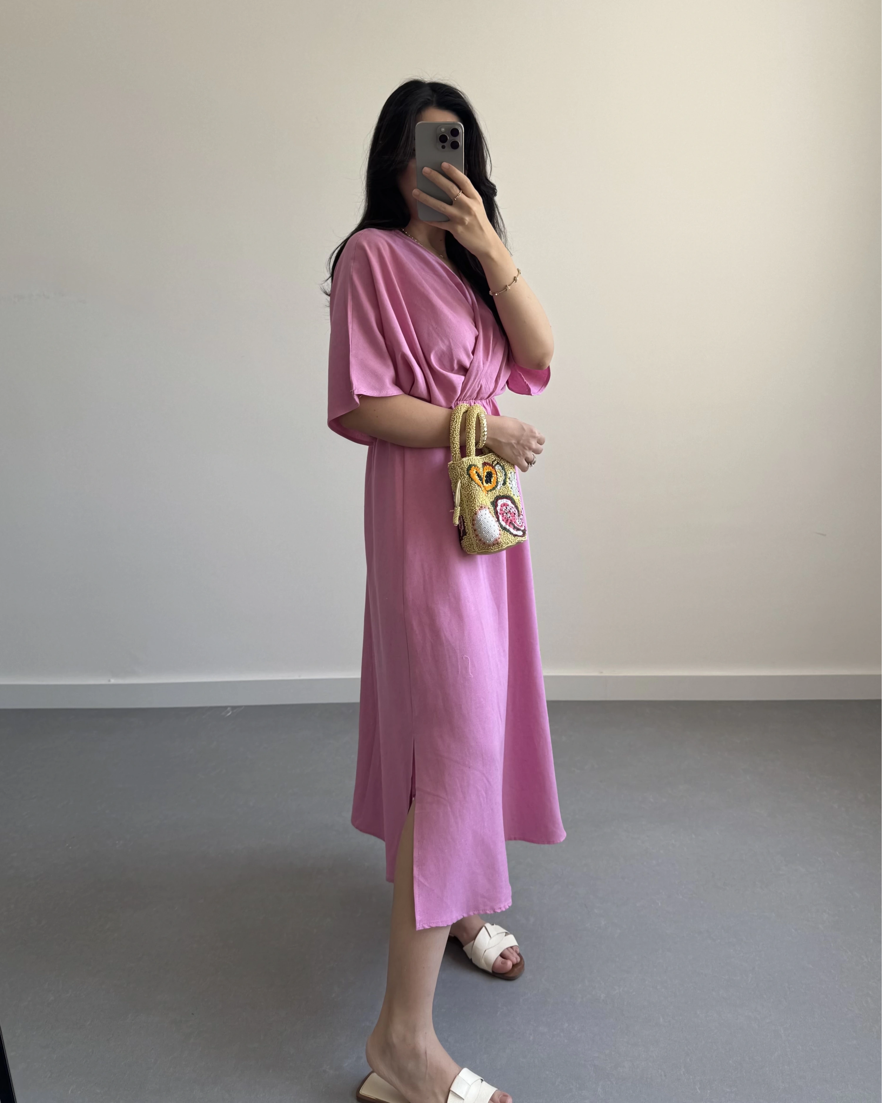 PEMBE KRUVAZE YAKA ELBİSE