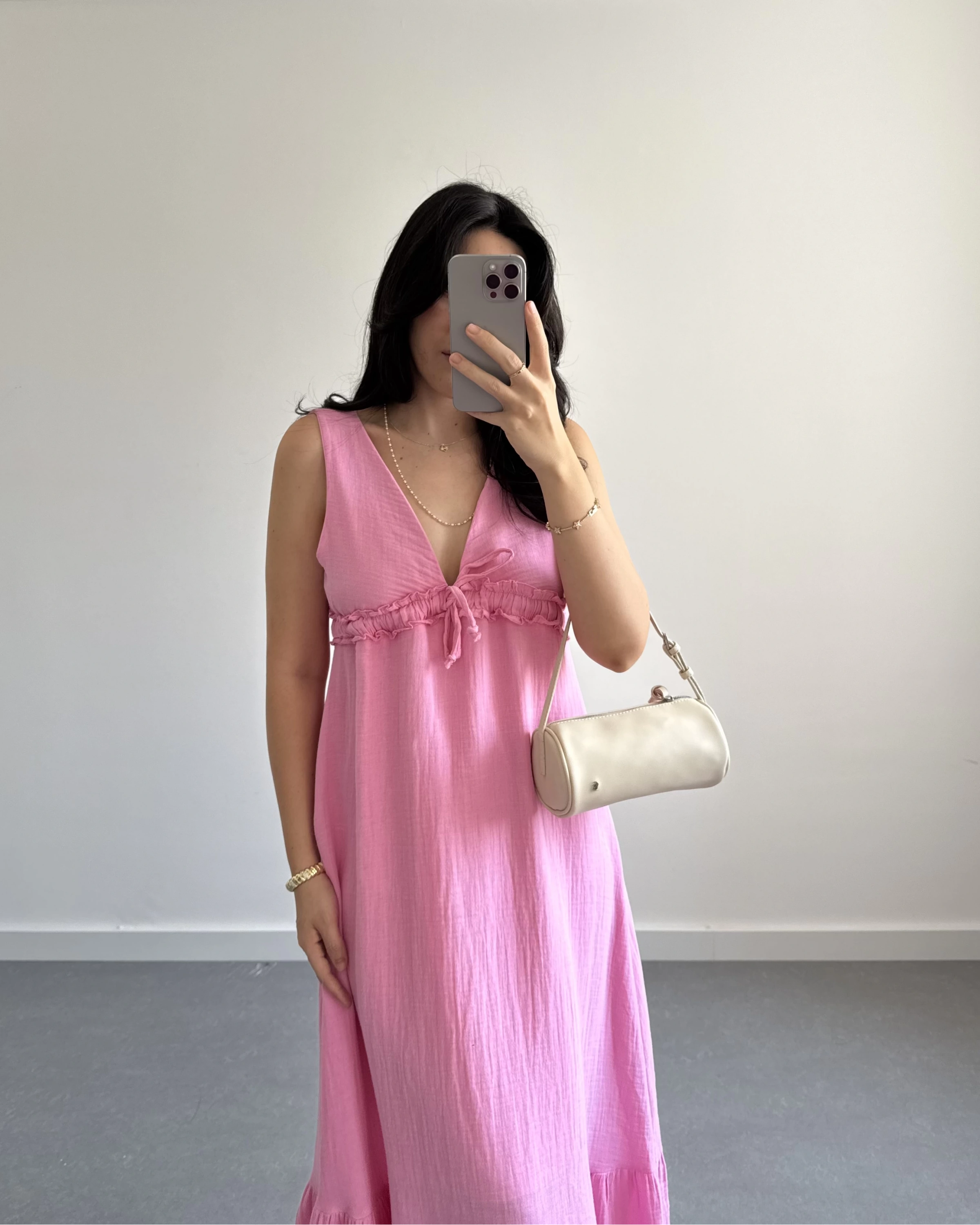 PEMBE MÜSLİN SIRT DEKOLTELİ ELBİSE