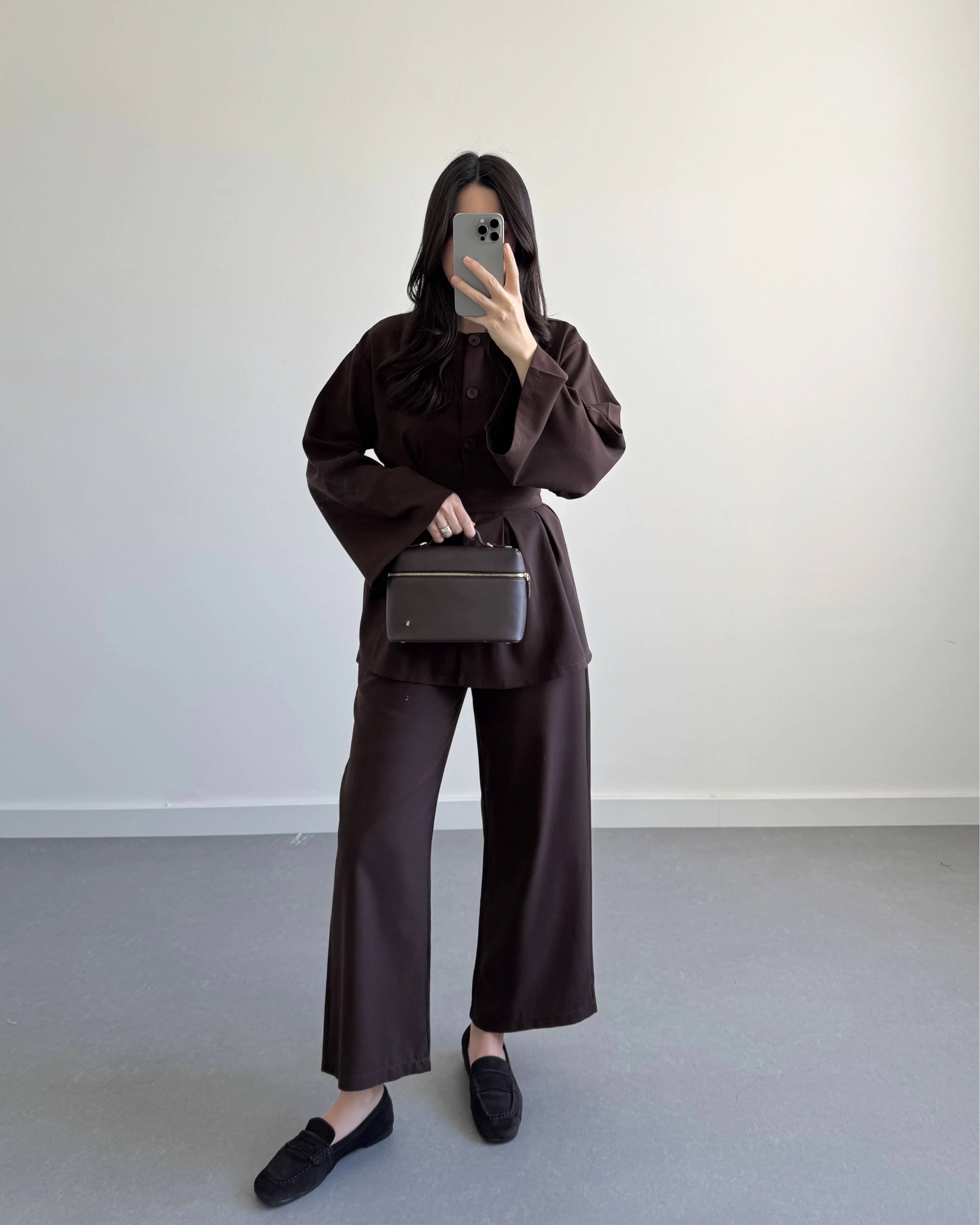 PİLE DETAYLI KUŞAKLI TAKIM KAHVE