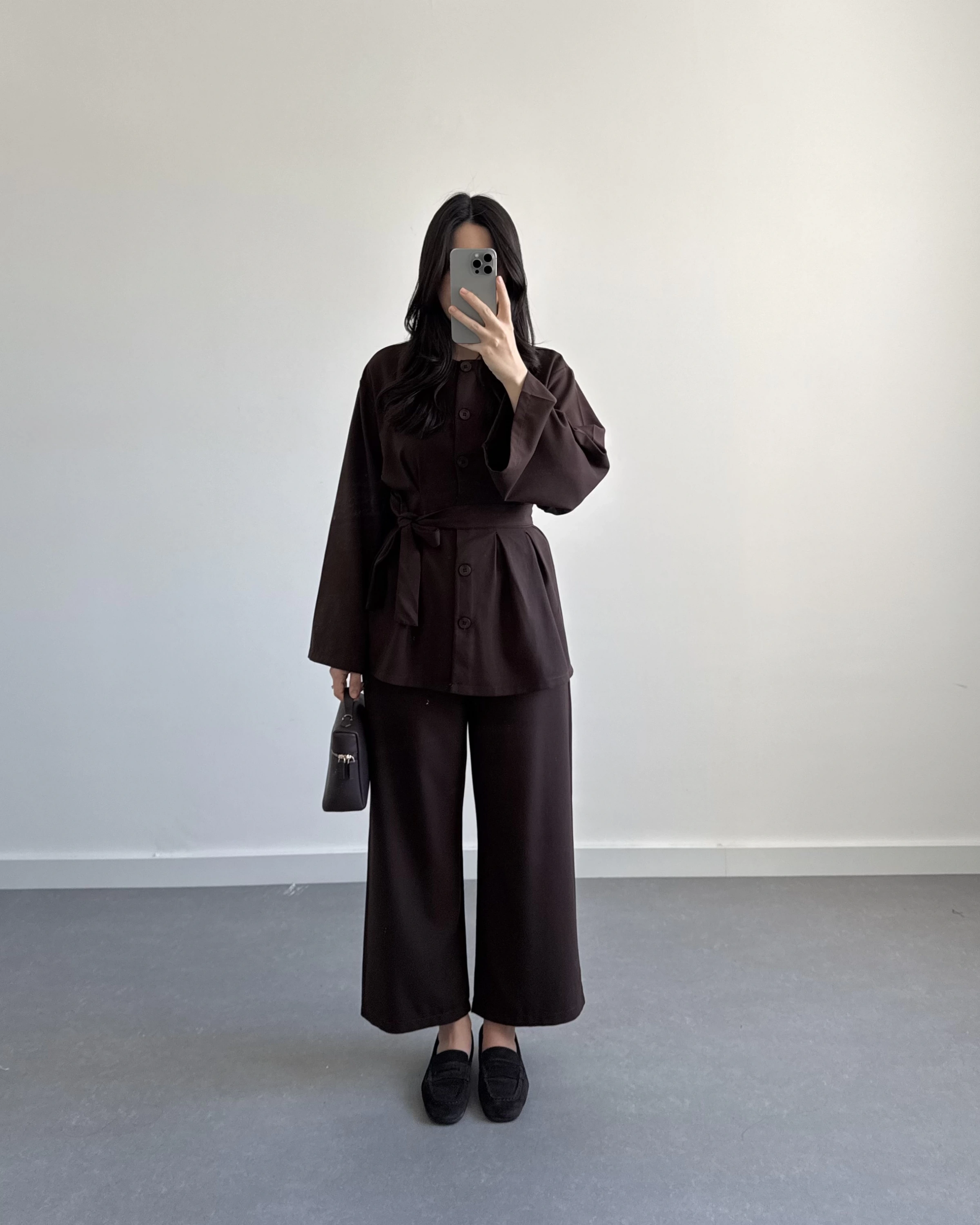 PİLE DETAYLI KUŞAKLI TAKIM KAHVE