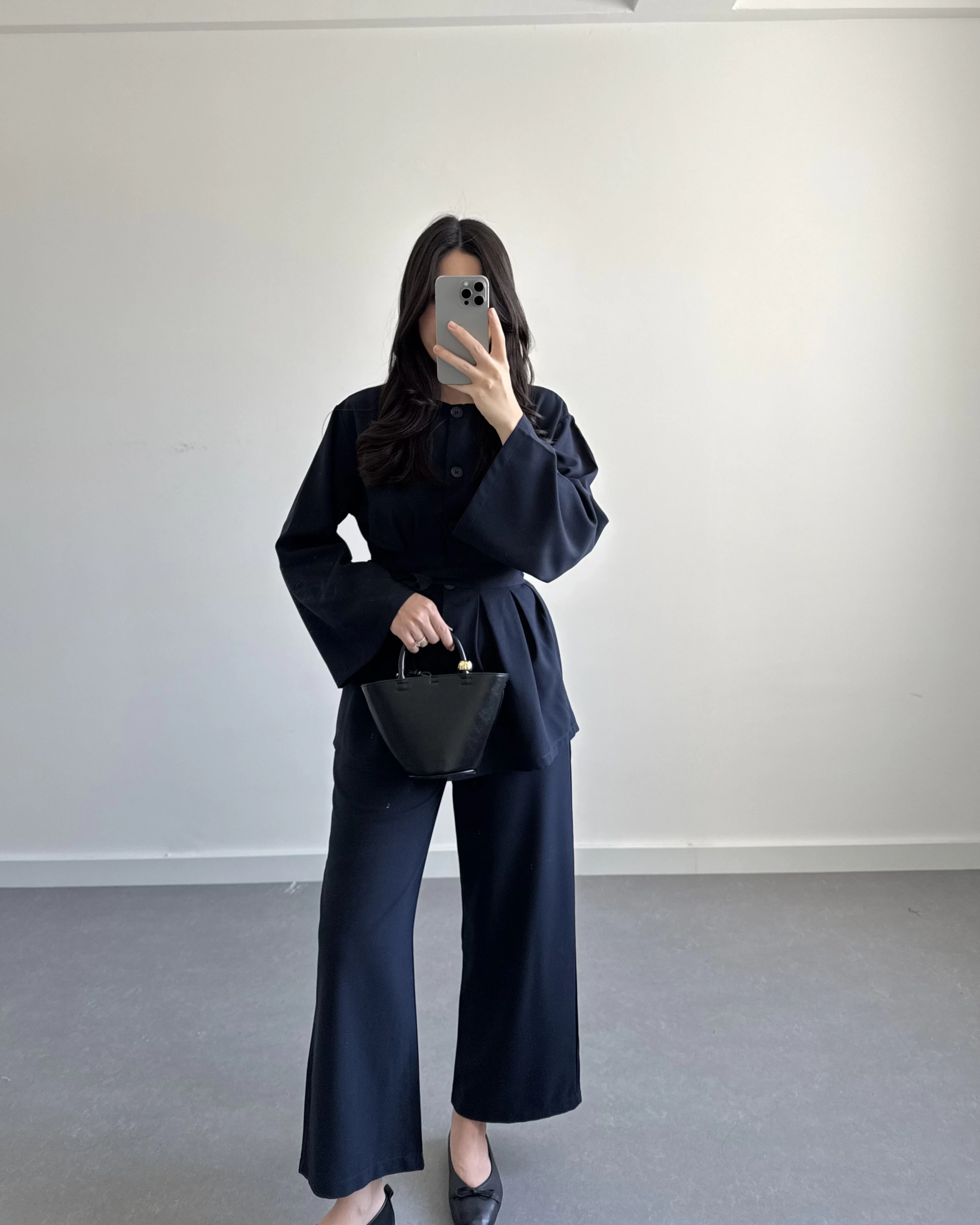 PİLE DETAYLI KUŞAKLI TAKIM LACİVERT