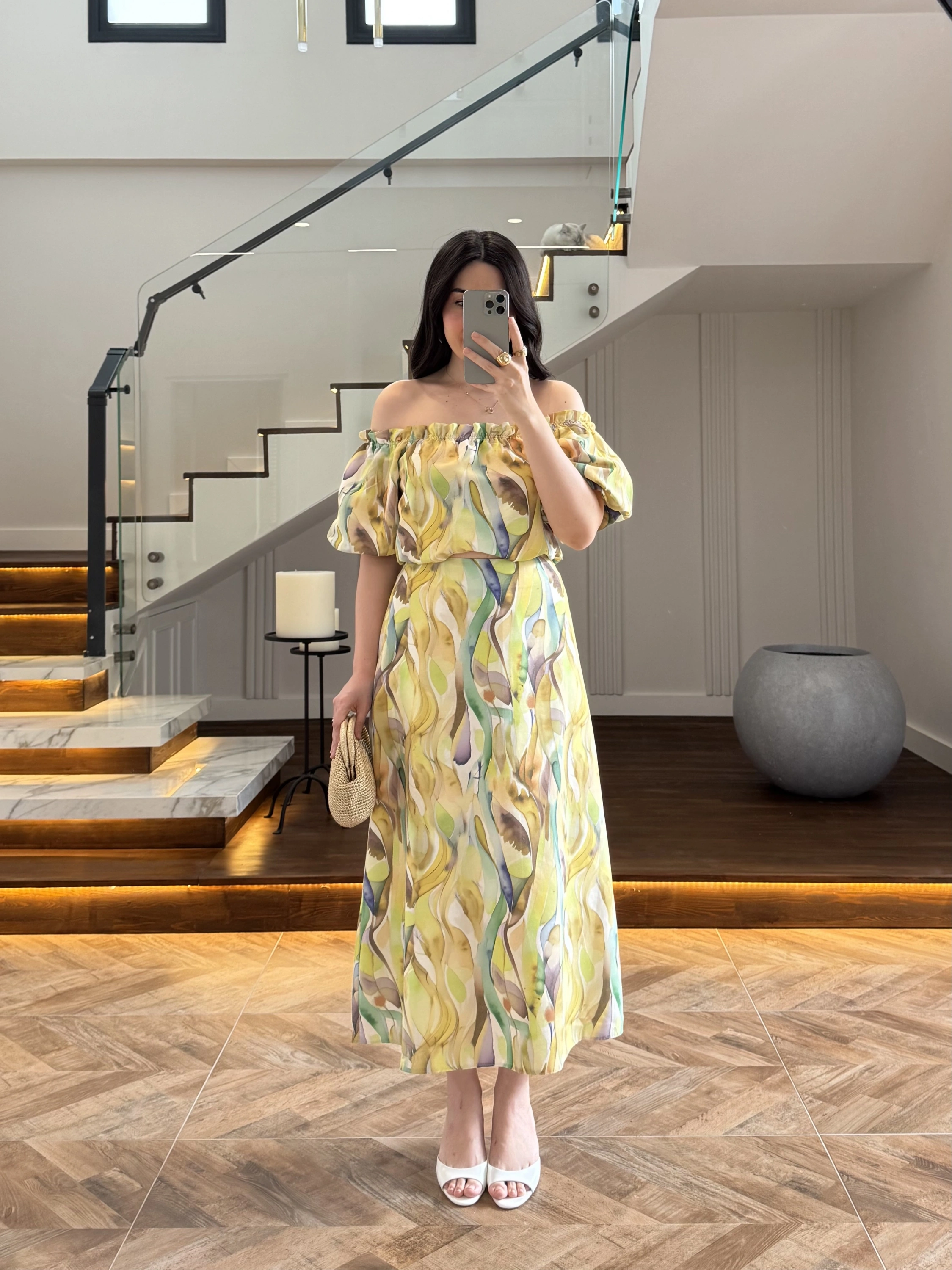 SARI BALON KOLLU CROP BLUZ & ETEK