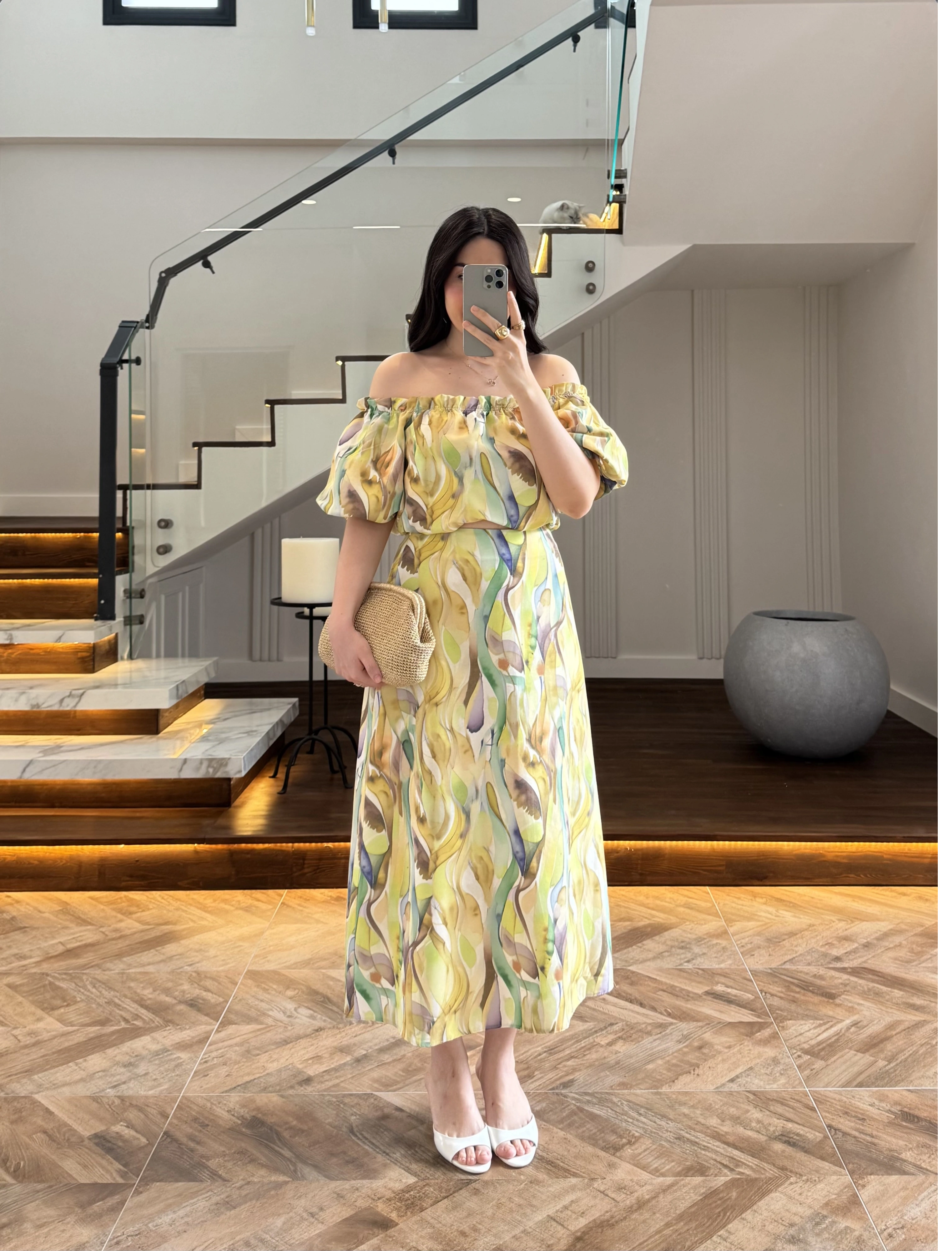 SARI BALON KOLLU CROP BLUZ & ETEK