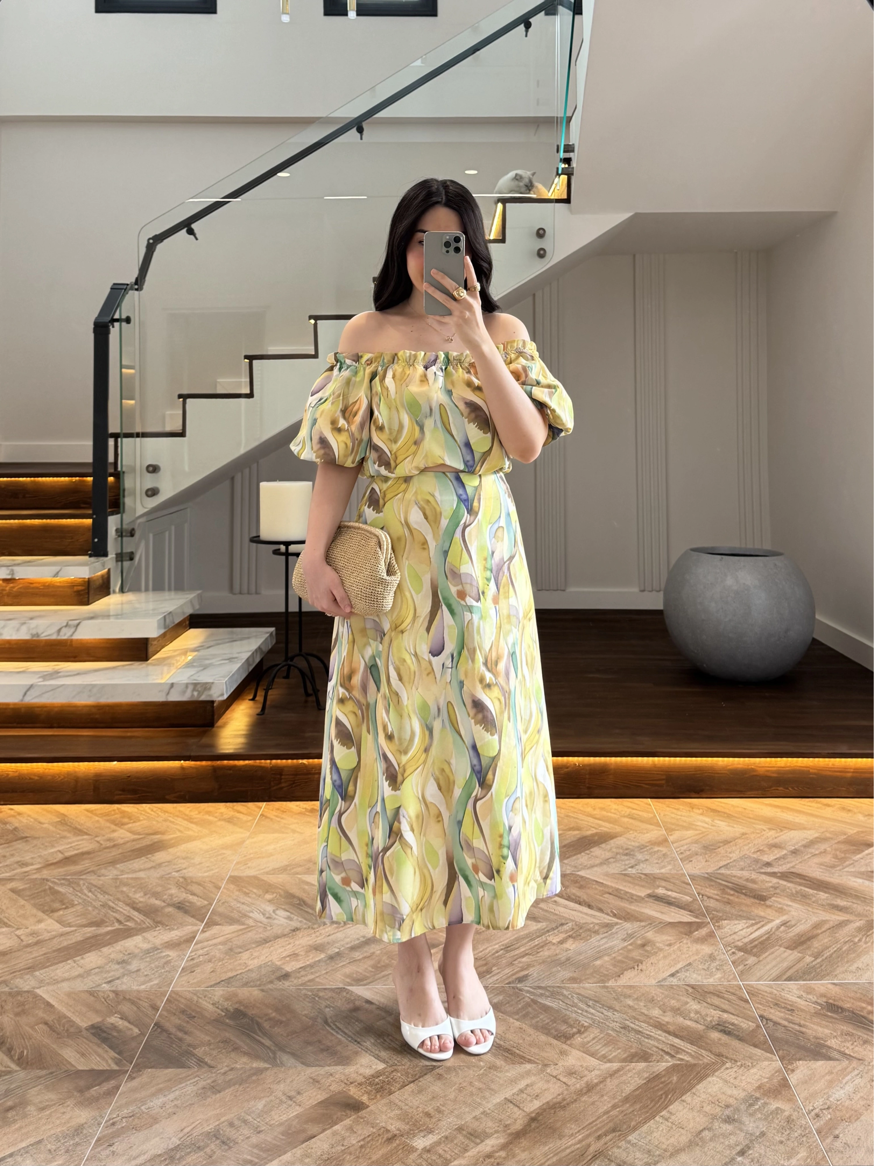 SARI BALON KOLLU CROP BLUZ & ETEK