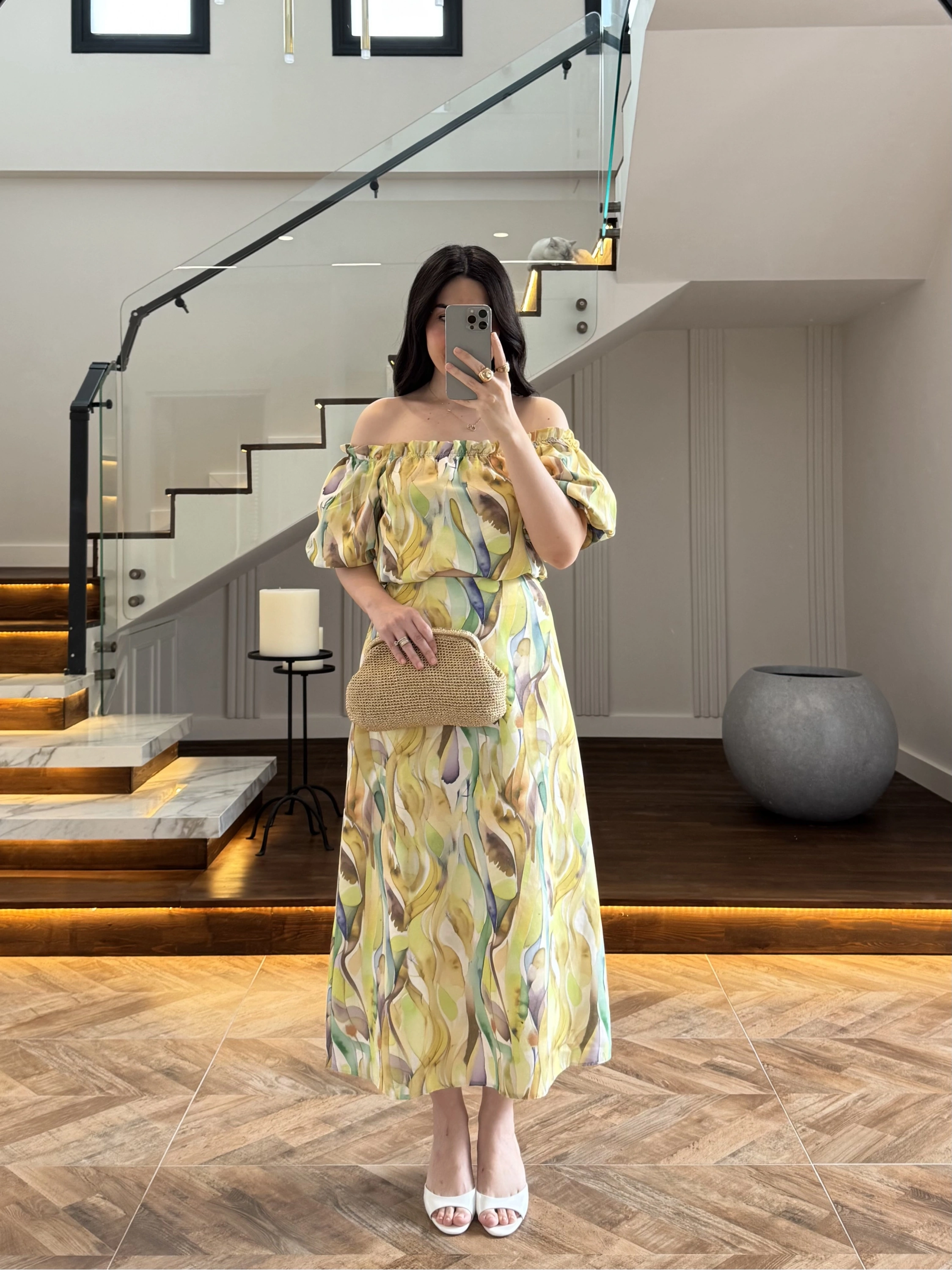 SARI BALON KOLLU CROP BLUZ & ETEK