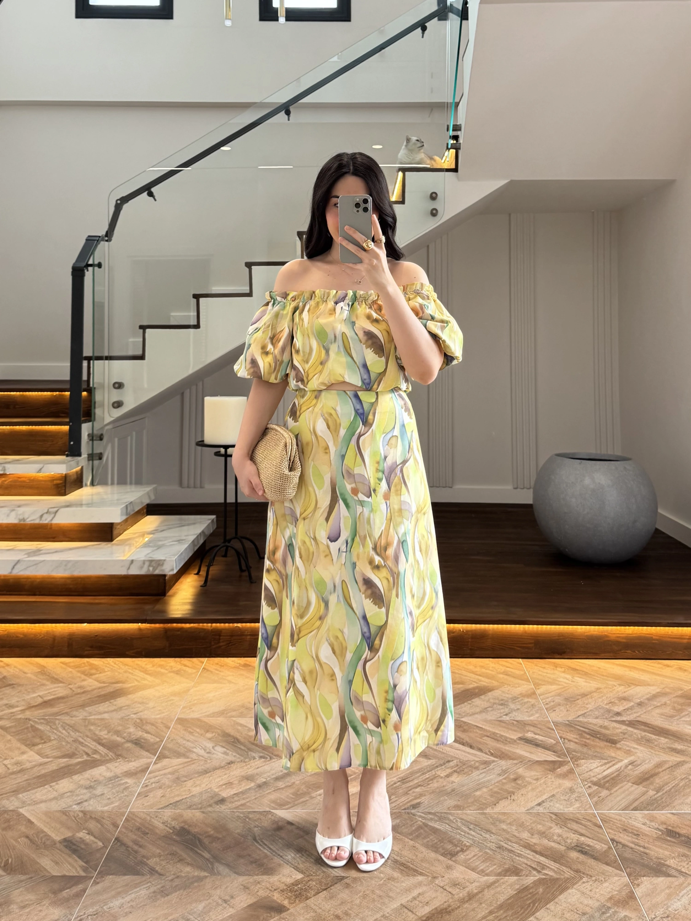 SARI BALON KOLLU CROP BLUZ & ETEK