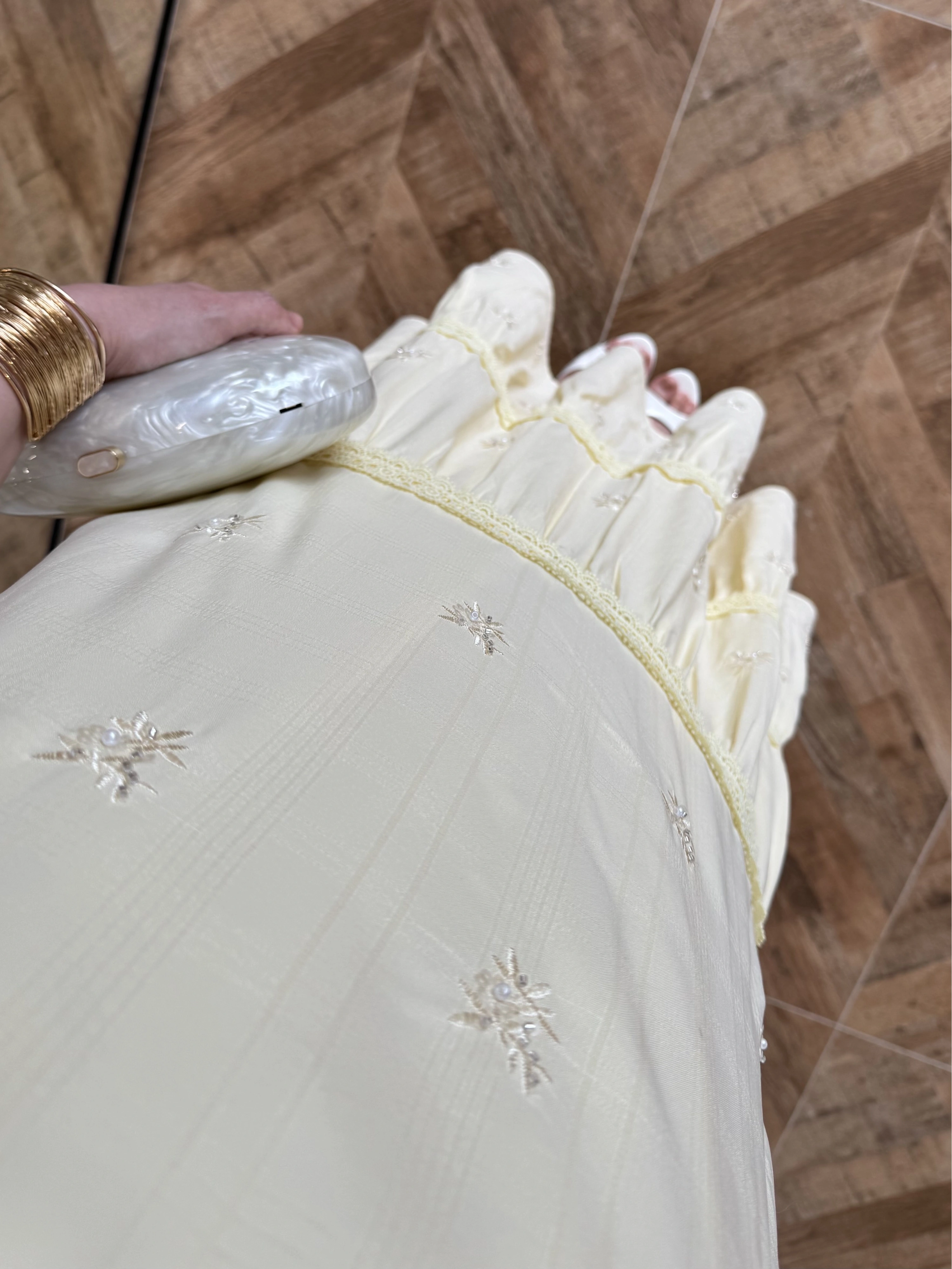 SARI GÜPÜR DETAY KAT KAT ELBİSE-9614