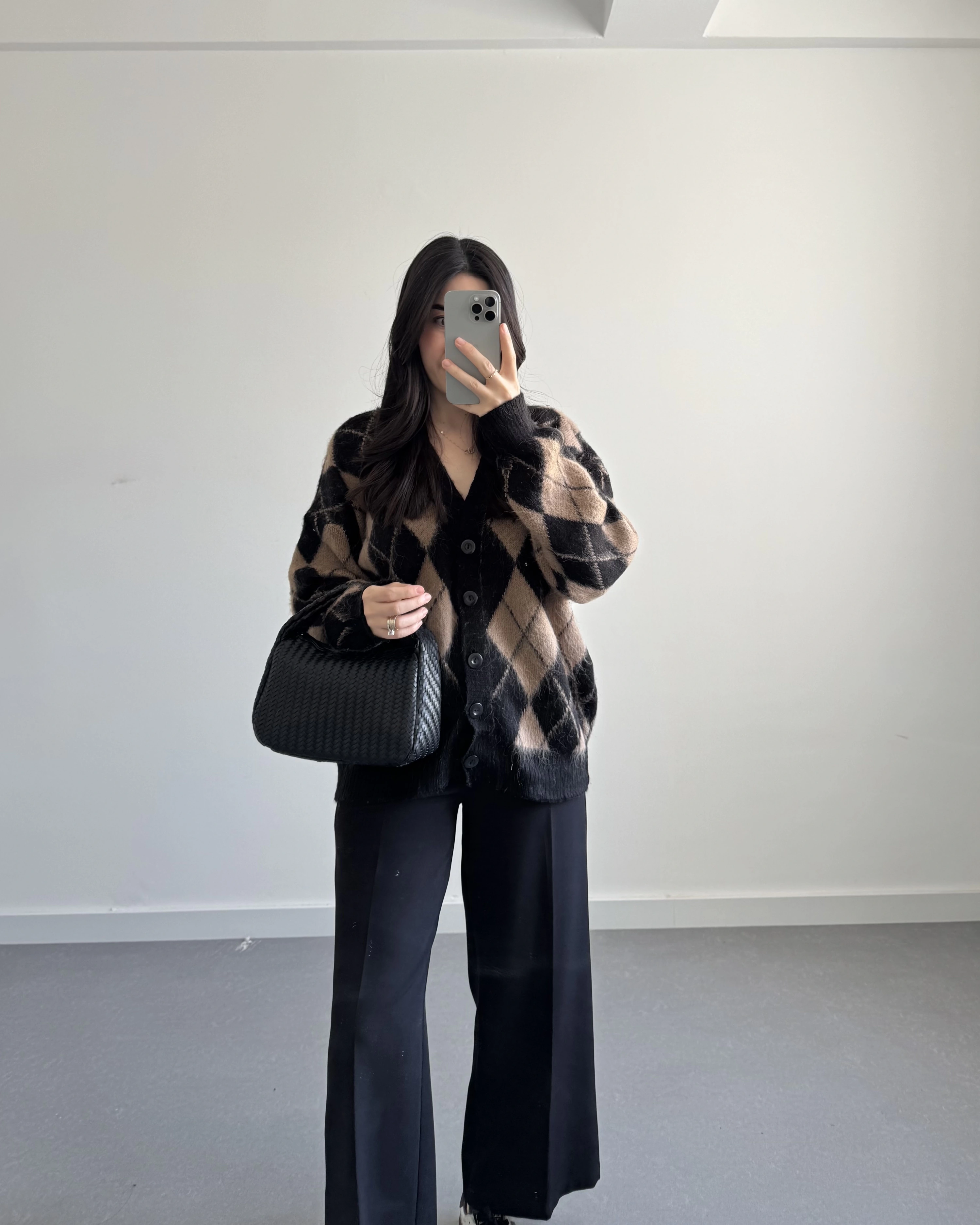 SİYAH BAKLAVA DESEN HIRKA