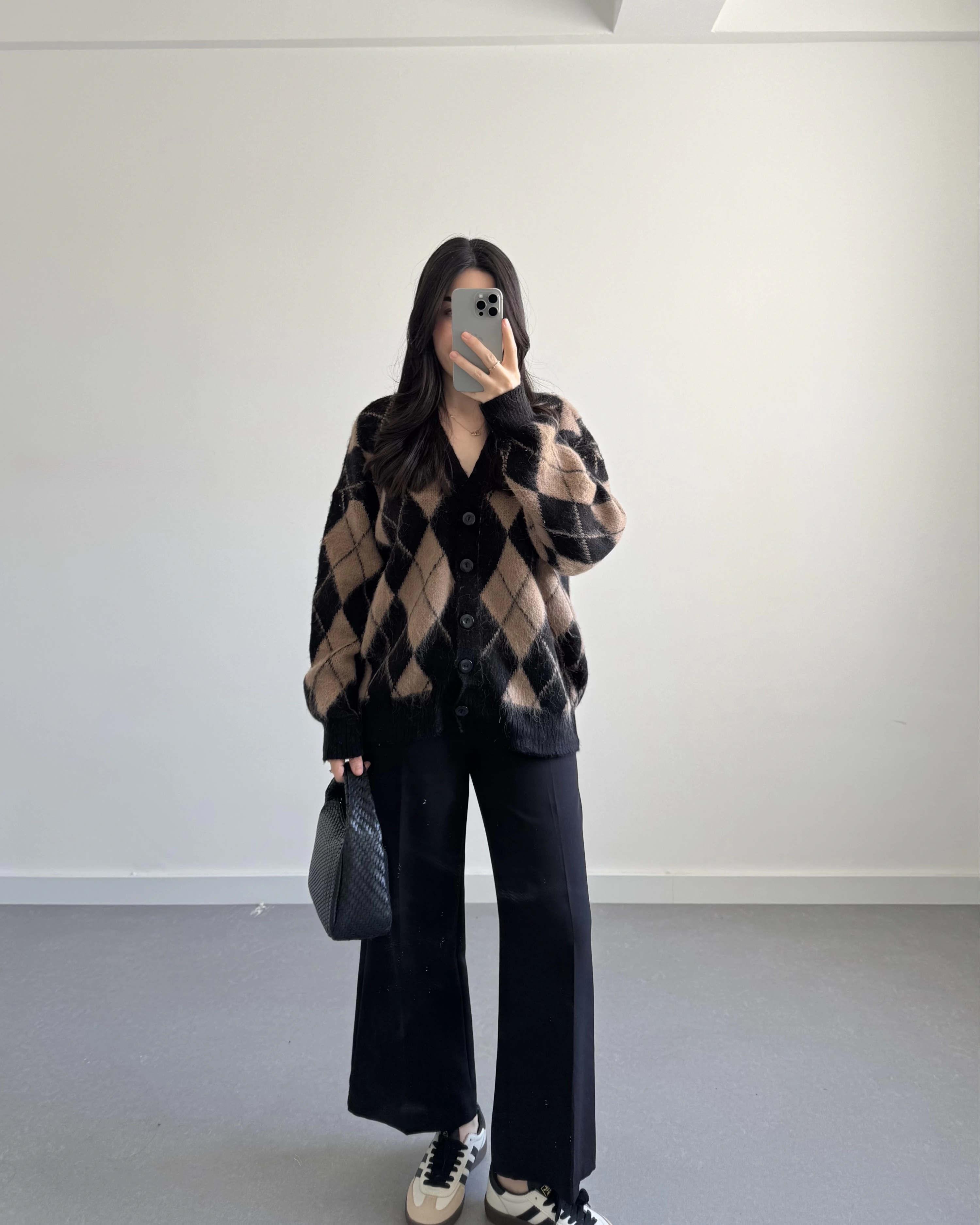 SİYAH BAKLAVA DESEN HIRKA