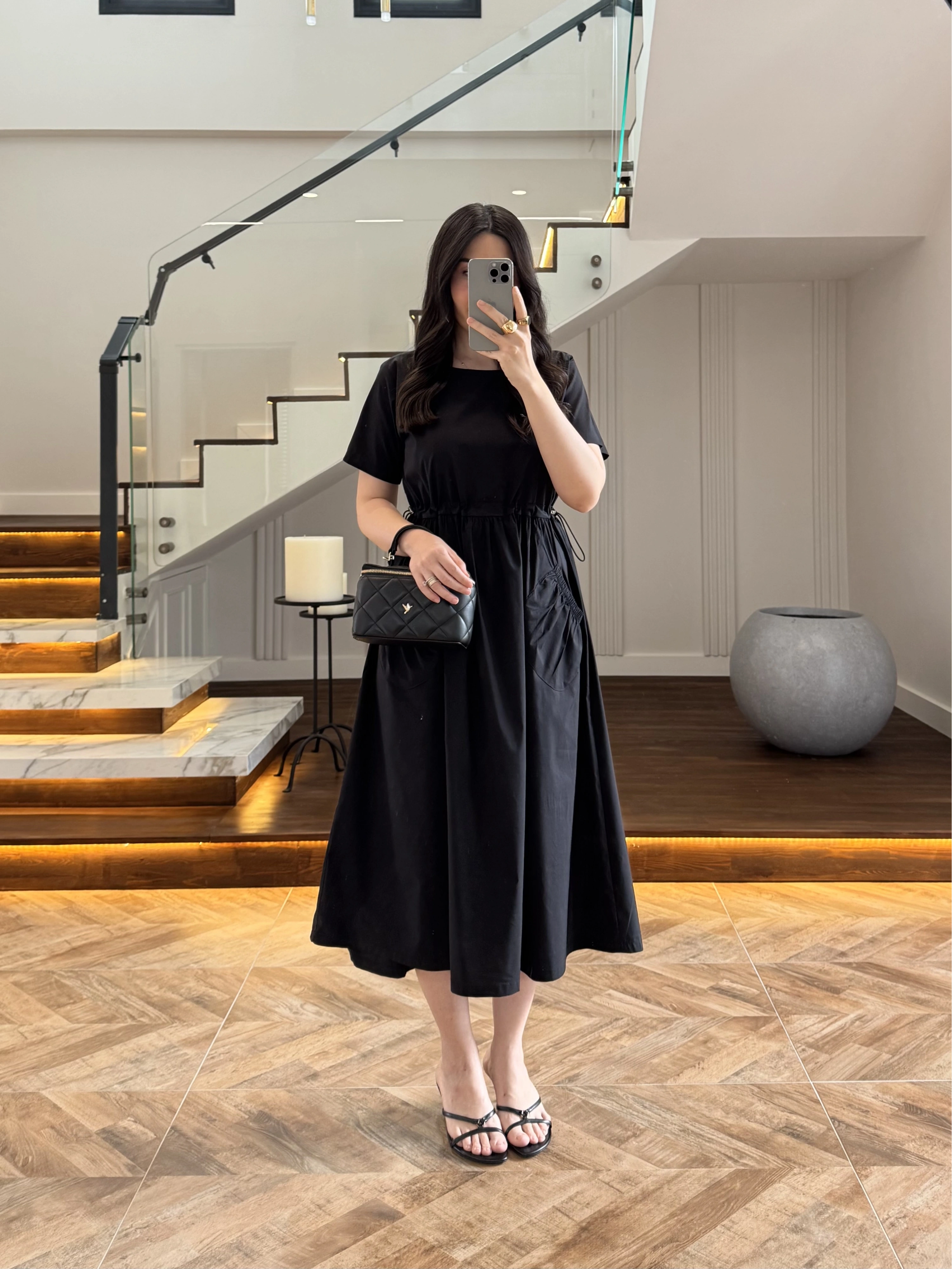 SİYAH BEL BÜZGÜLÜ CEPLİ ELBİSE-30731