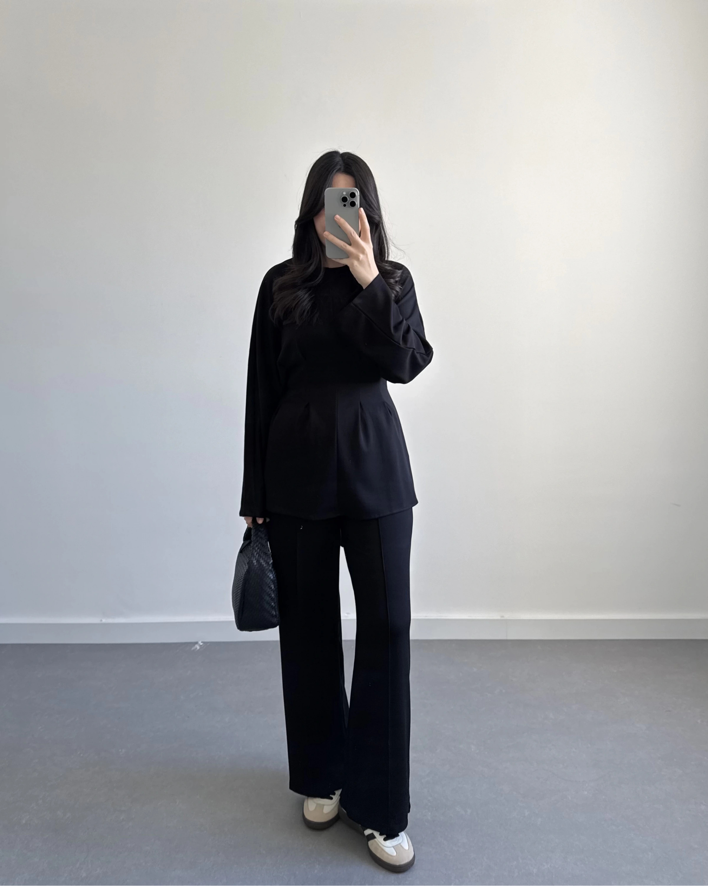 SİYAH BELİ KUŞAKLI PİLELİ MODAL TAKIM