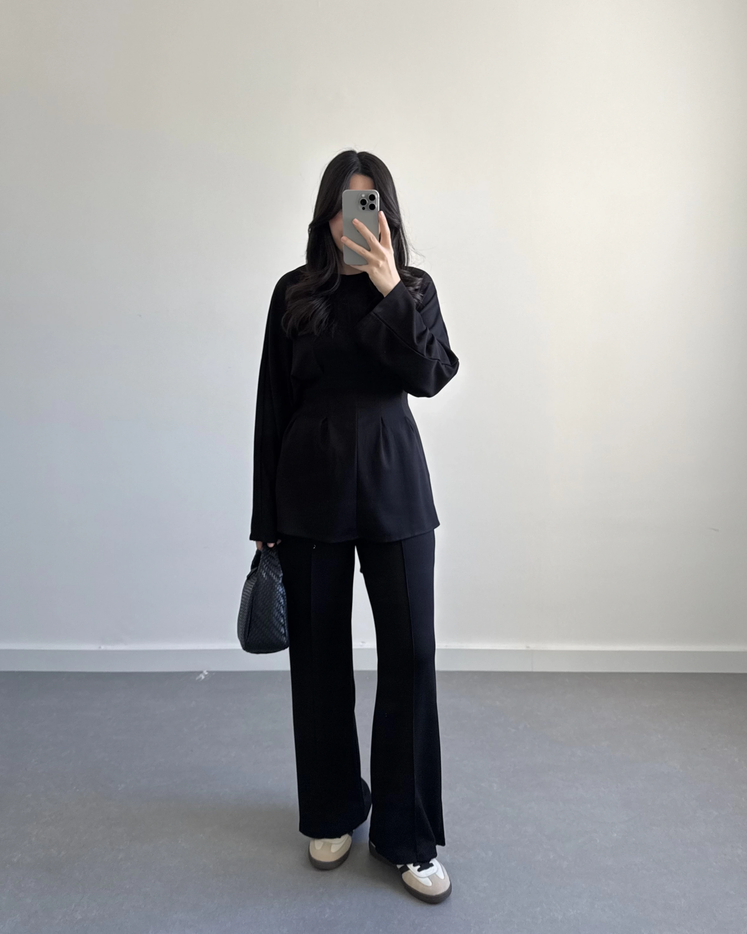 SİYAH BELİ KUŞAKLI PİLELİ MODAL TAKIM