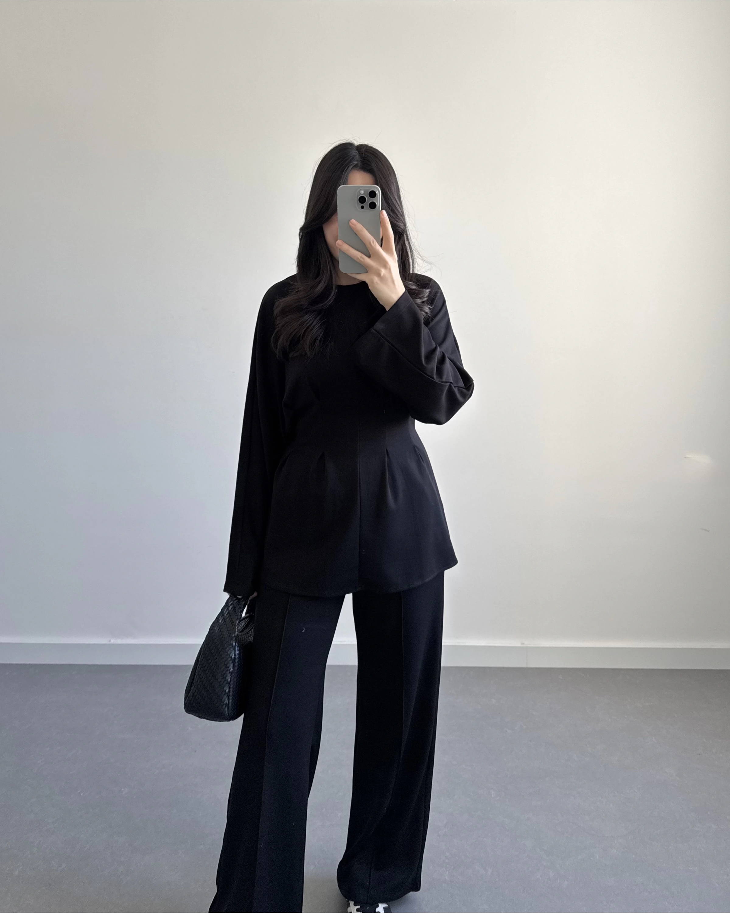 SİYAH BELİ KUŞAKLI PİLELİ MODAL TAKIM