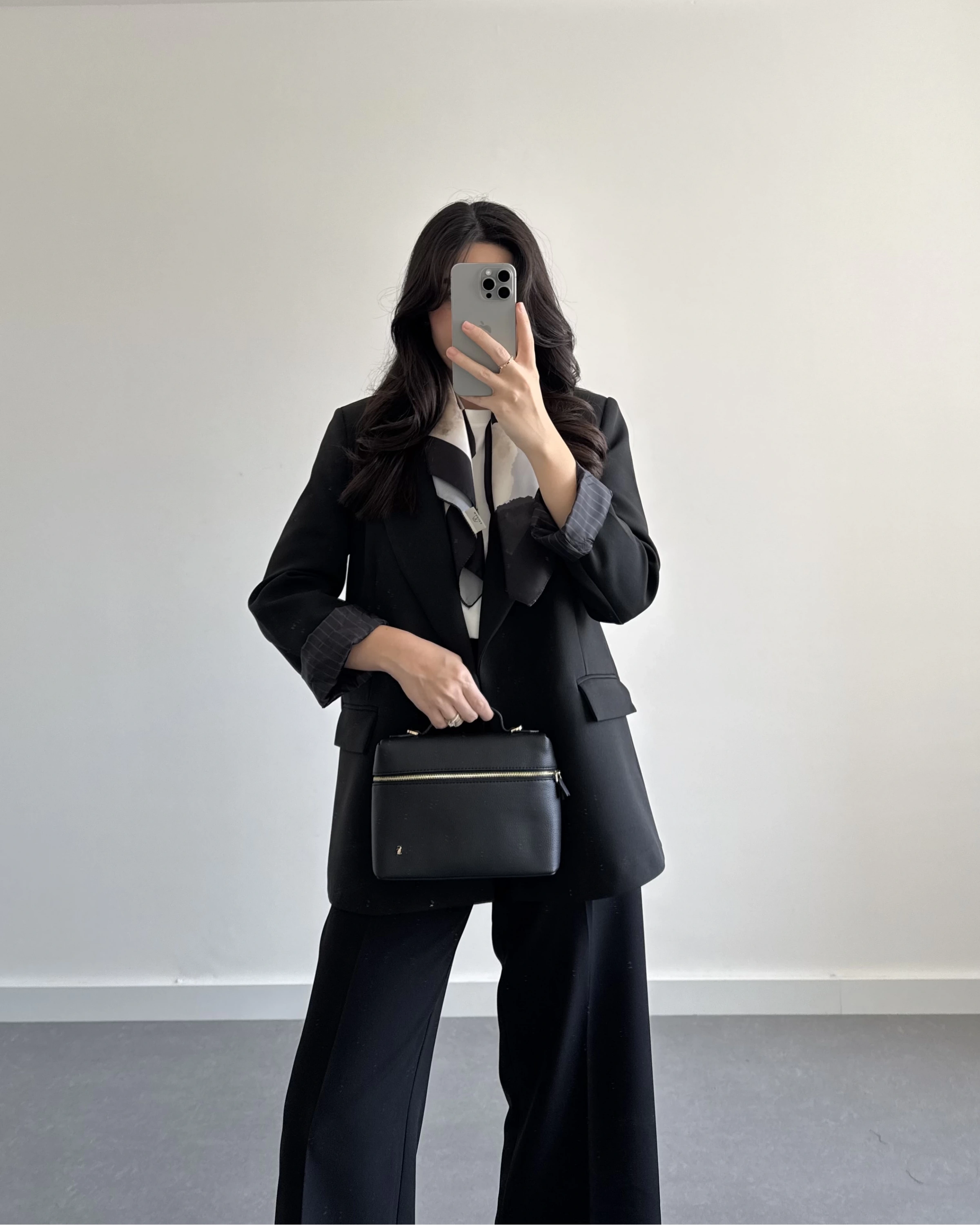 SİYAH ÇİZGİ DETAYLI BLAZER CEKET