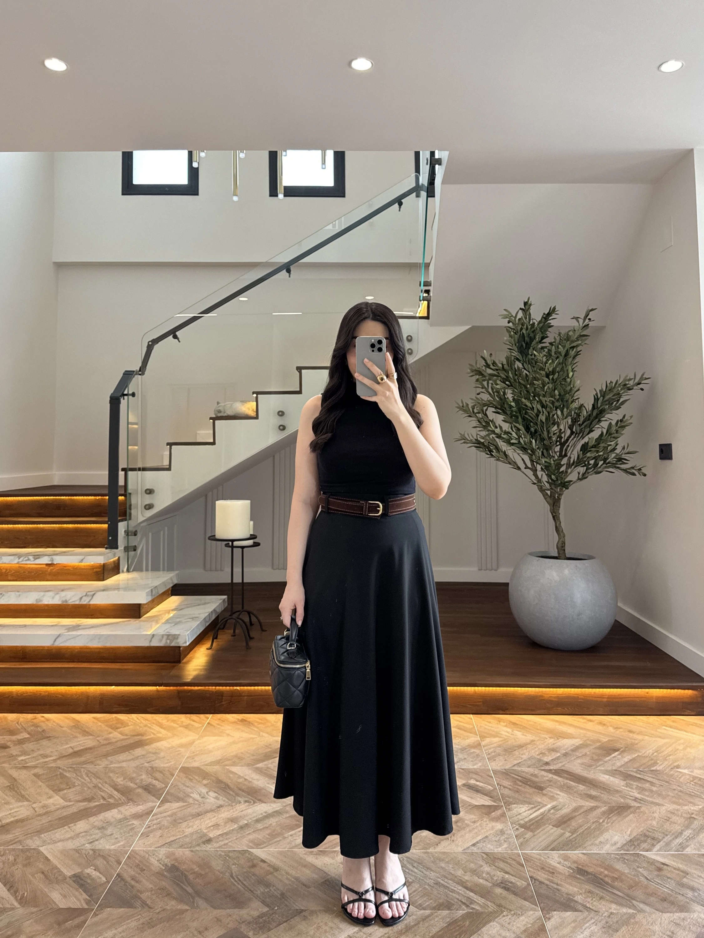 SİYAH KEMER DETAYLI ETEK - 580547