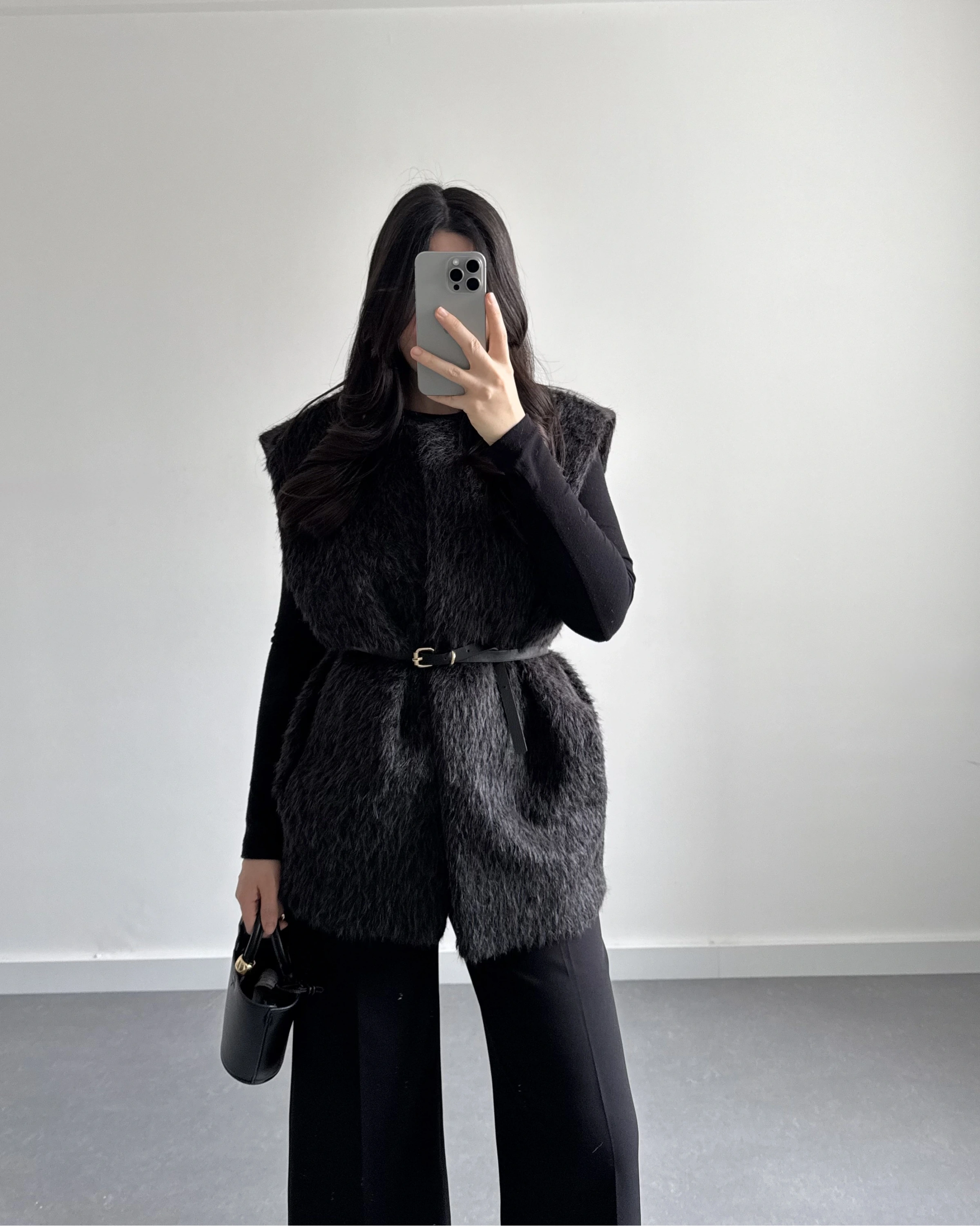 SİYAH KEMERLİ PELUŞ YELEK