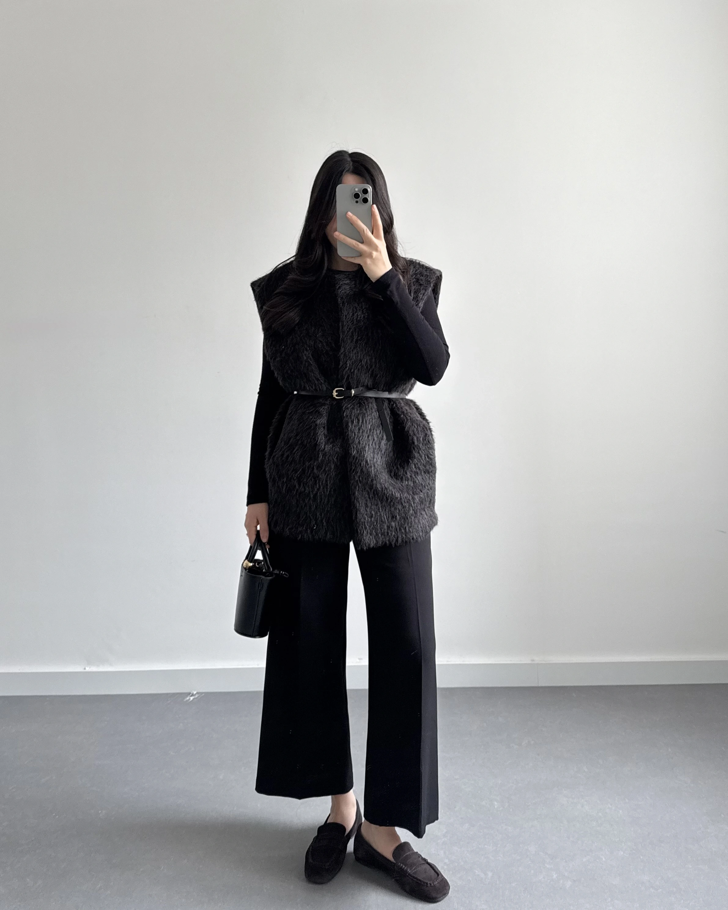 SİYAH KEMERLİ PELUŞ YELEK