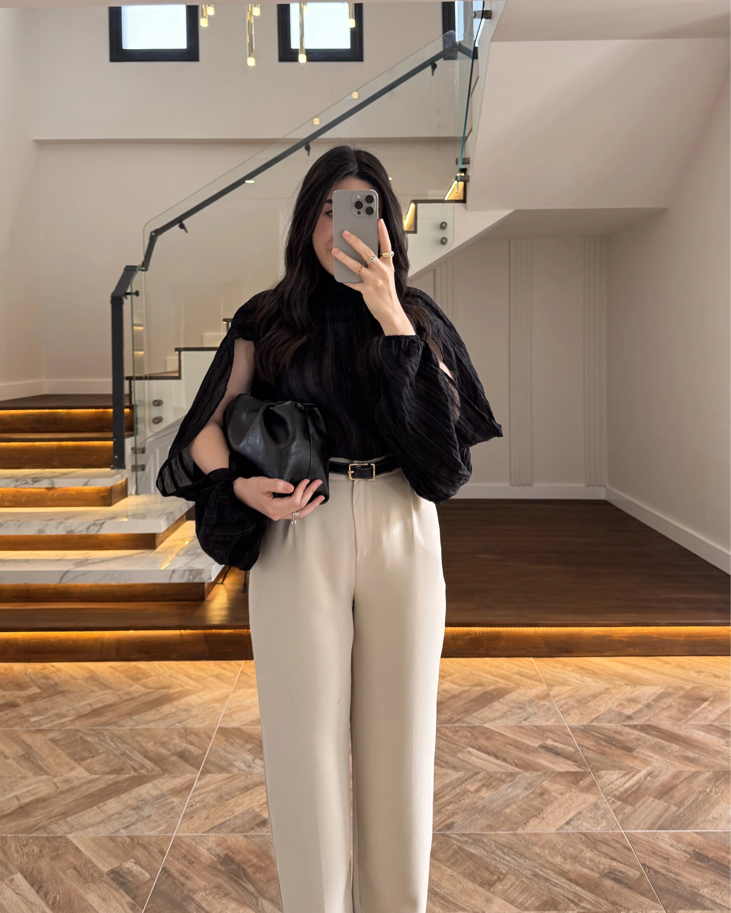 SİYAH TASARIM BALON KOL BLUZ -5415