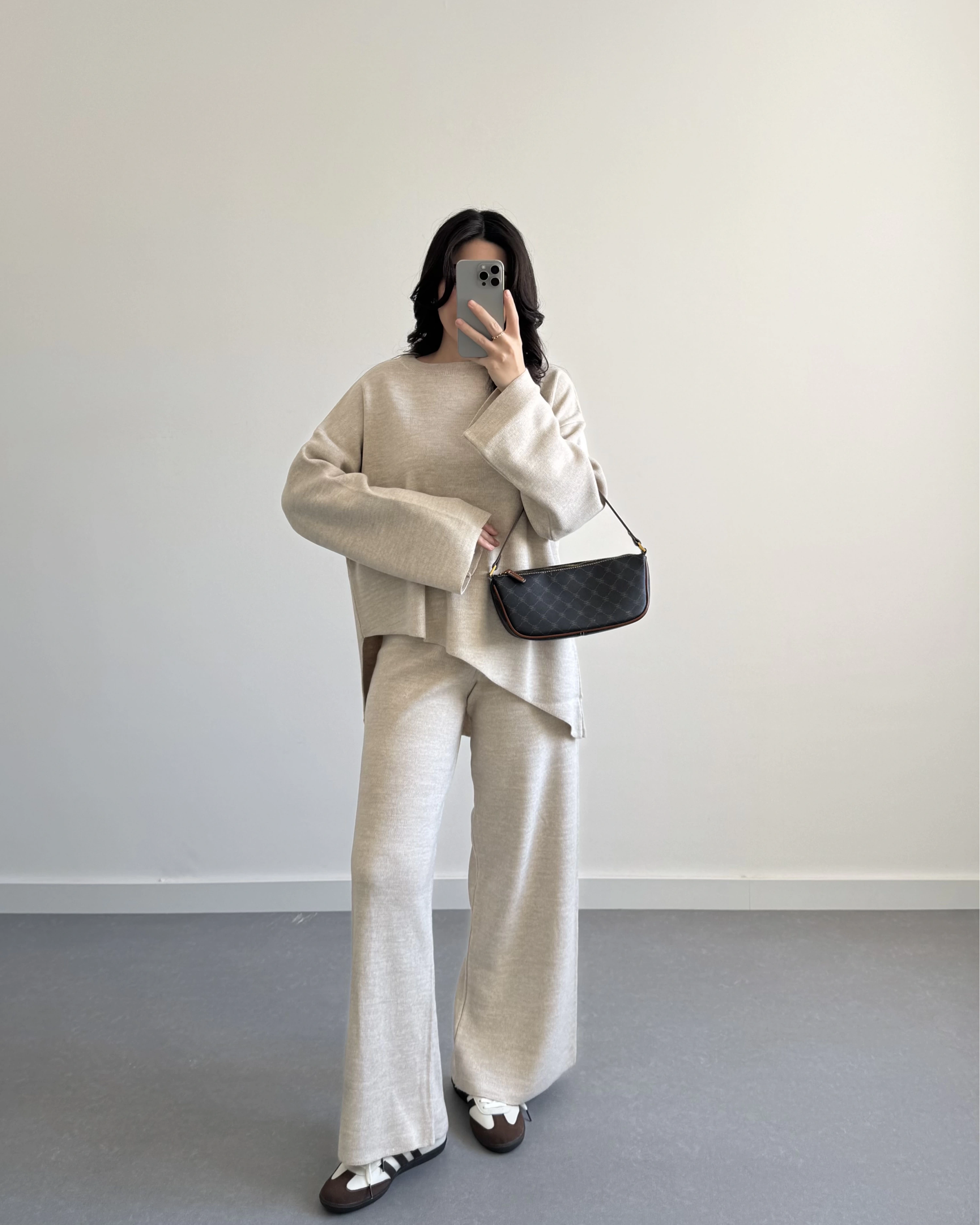 TAŞ ASİMETRİK KESİM TRİKO TAKIM